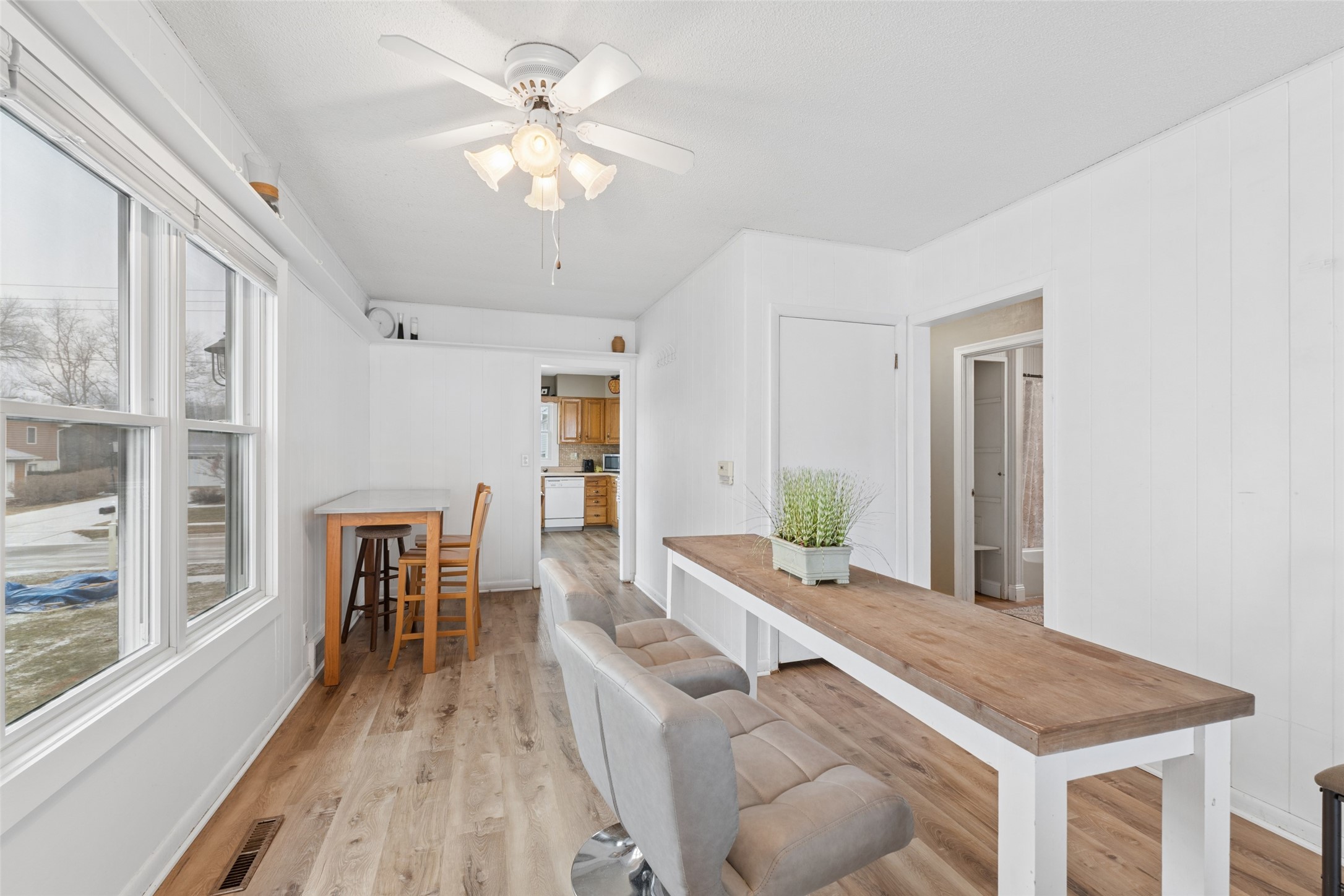 725 N Shore Drive Property Photo 12