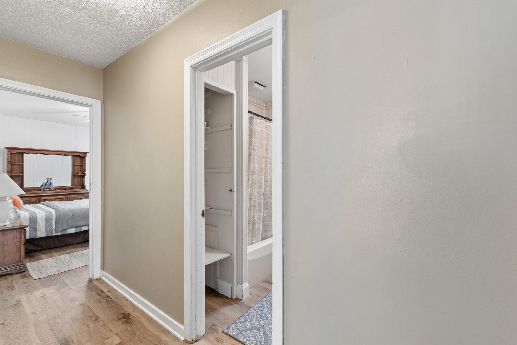 725 N Shore Drive Property Photo 13