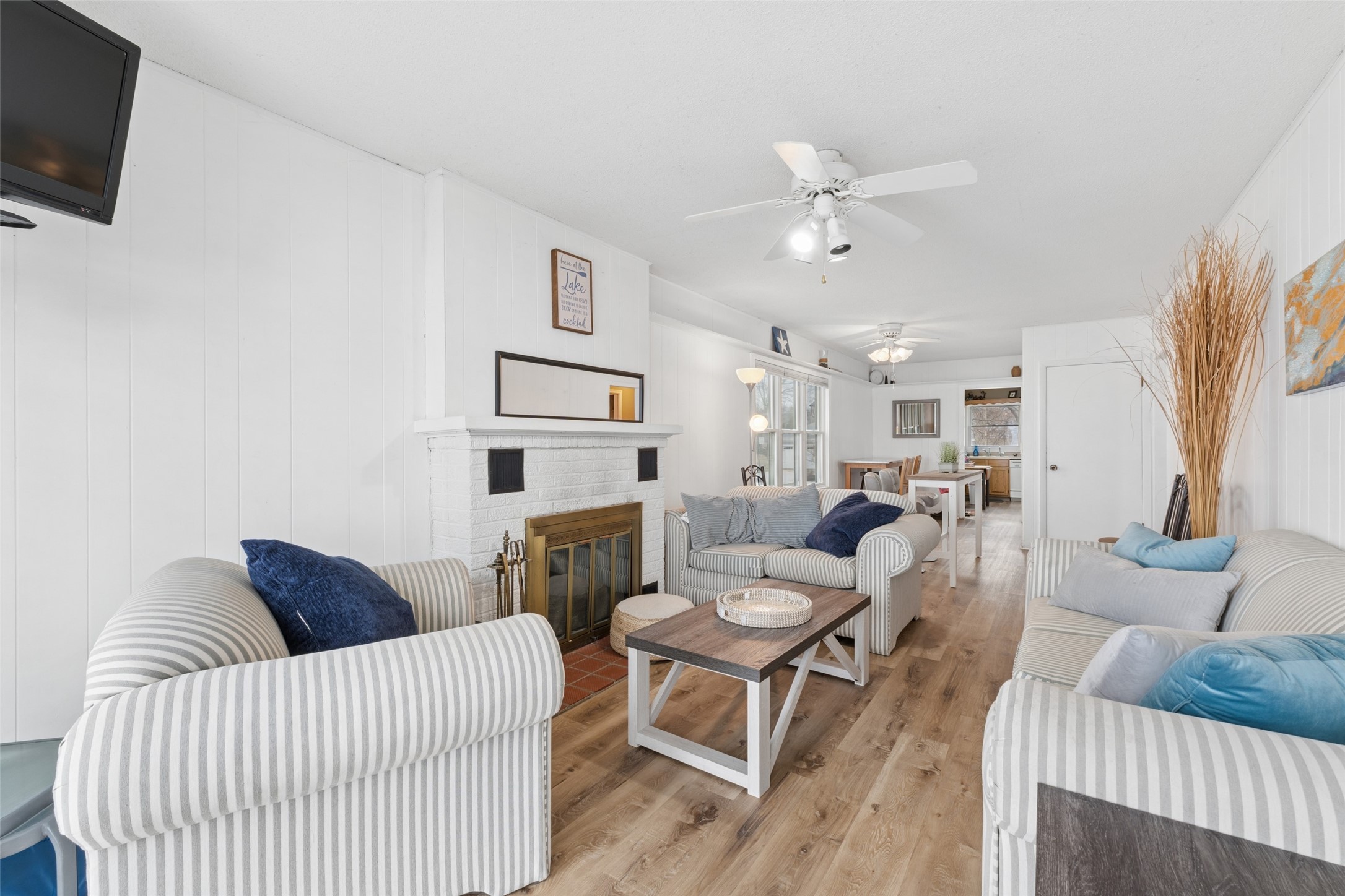 725 N Shore Drive Property Photo 18