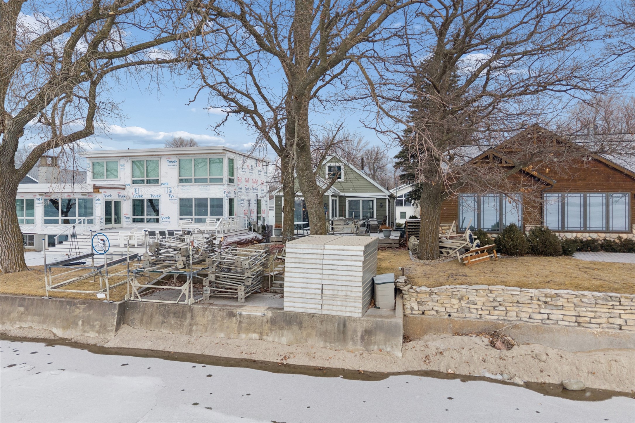 725 N Shore Drive Property Photo 24