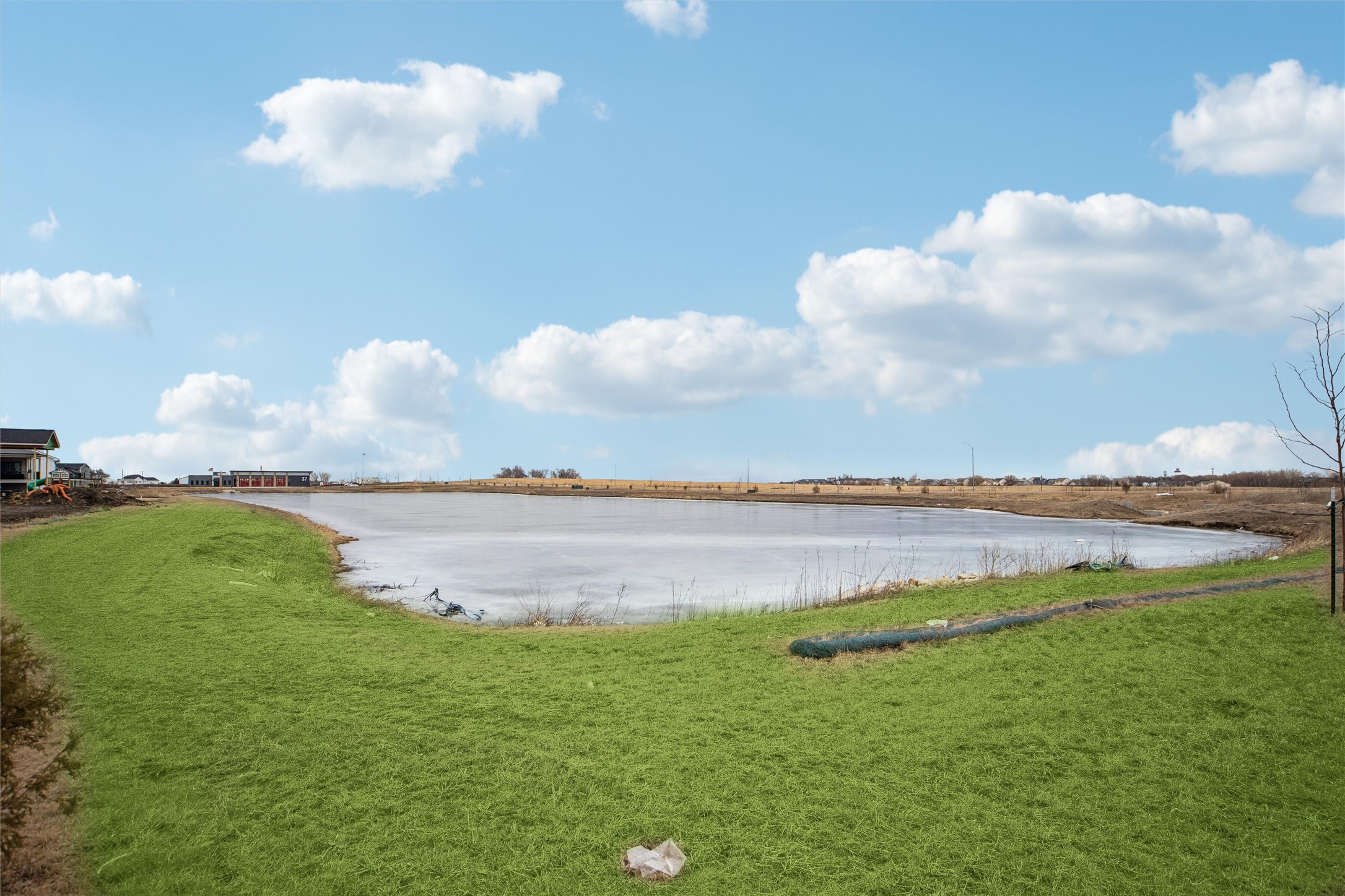 990 SW Cattail Road Property Photo 1