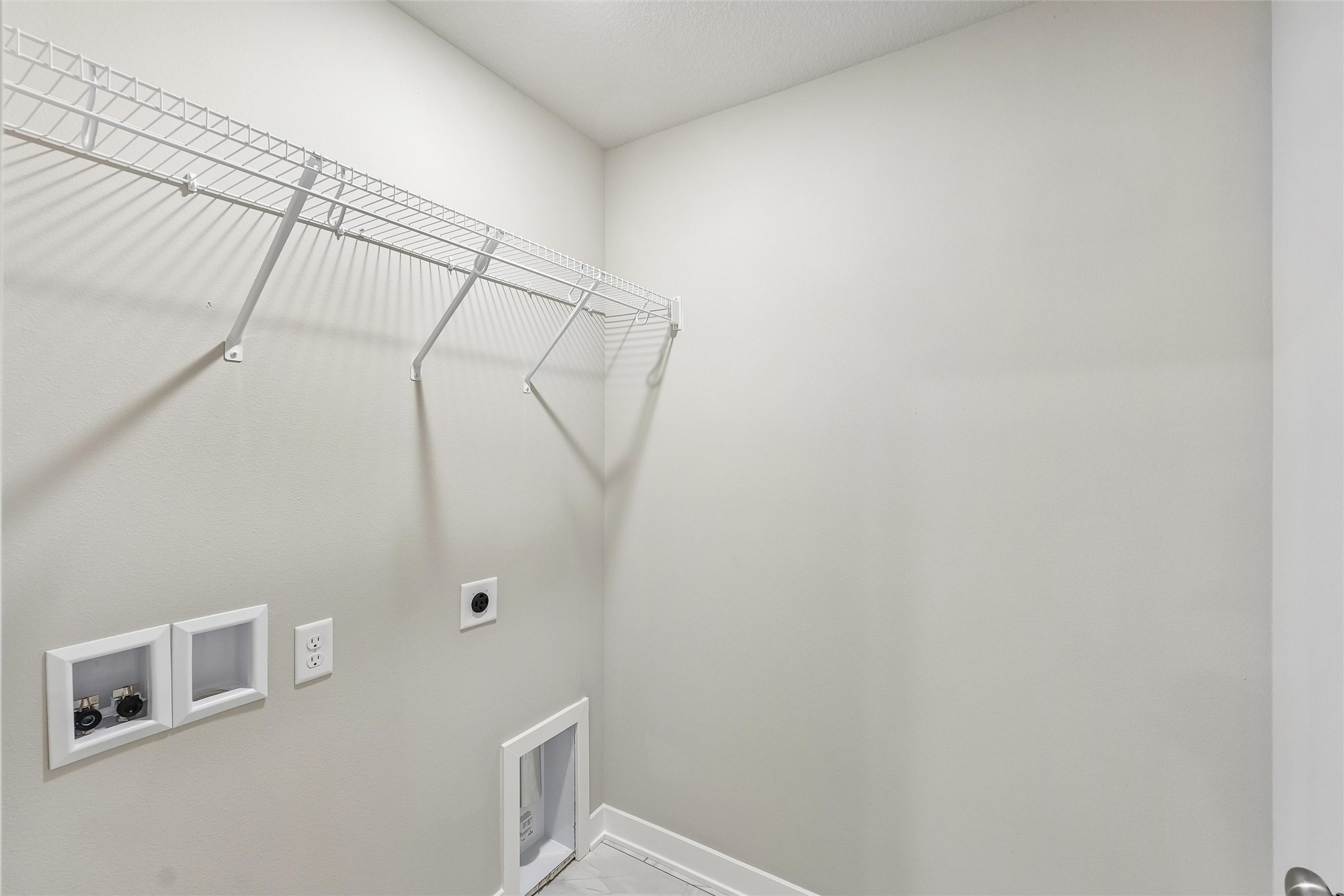 717 W Wright Road Property Photo 9