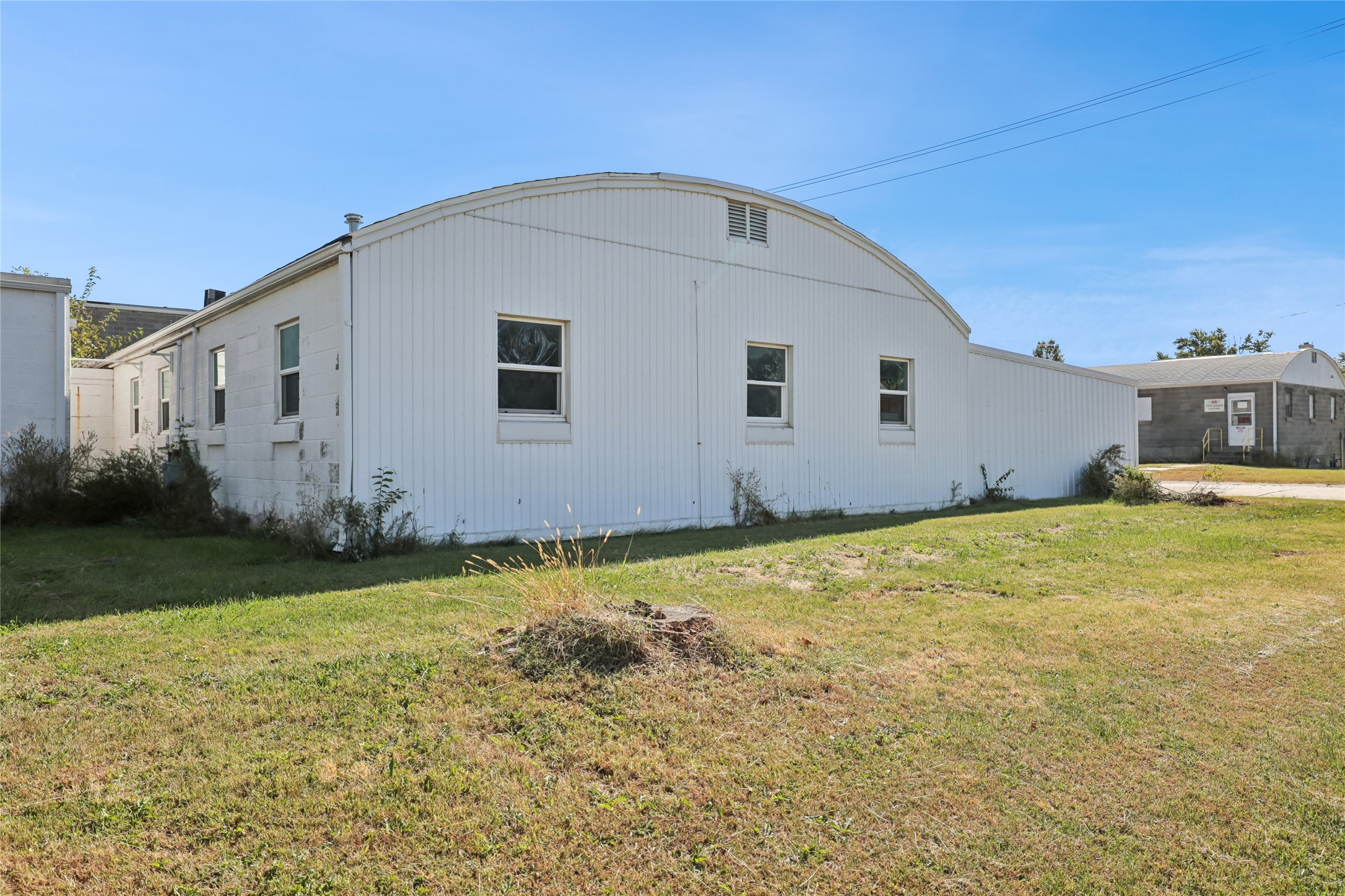 401 S Front Street Property Photo 8