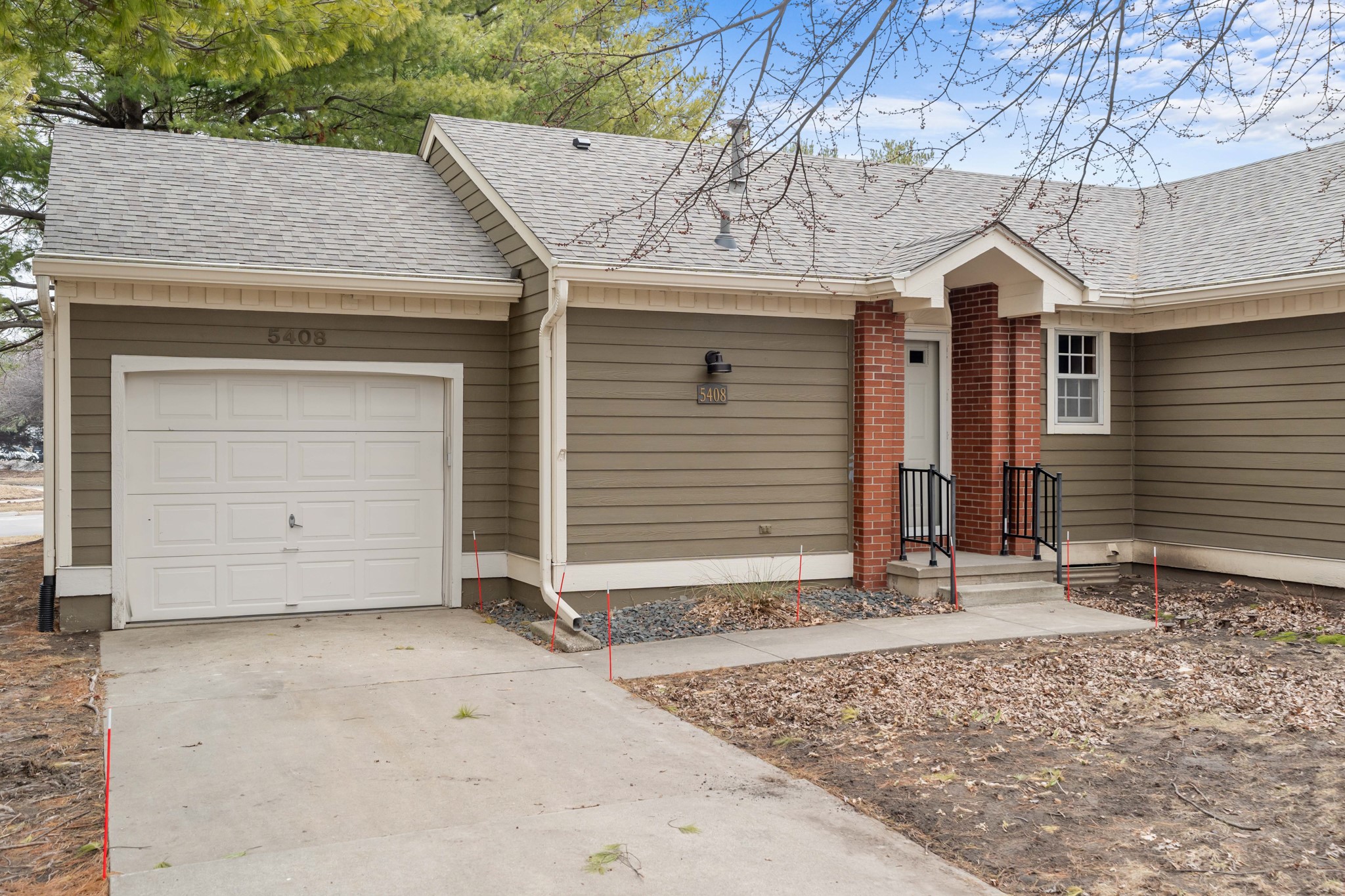 5408 Vista Drive Property Photo 1