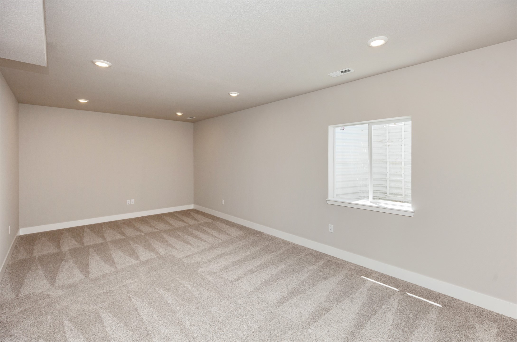 1560 Werthman Drive Property Photo 26