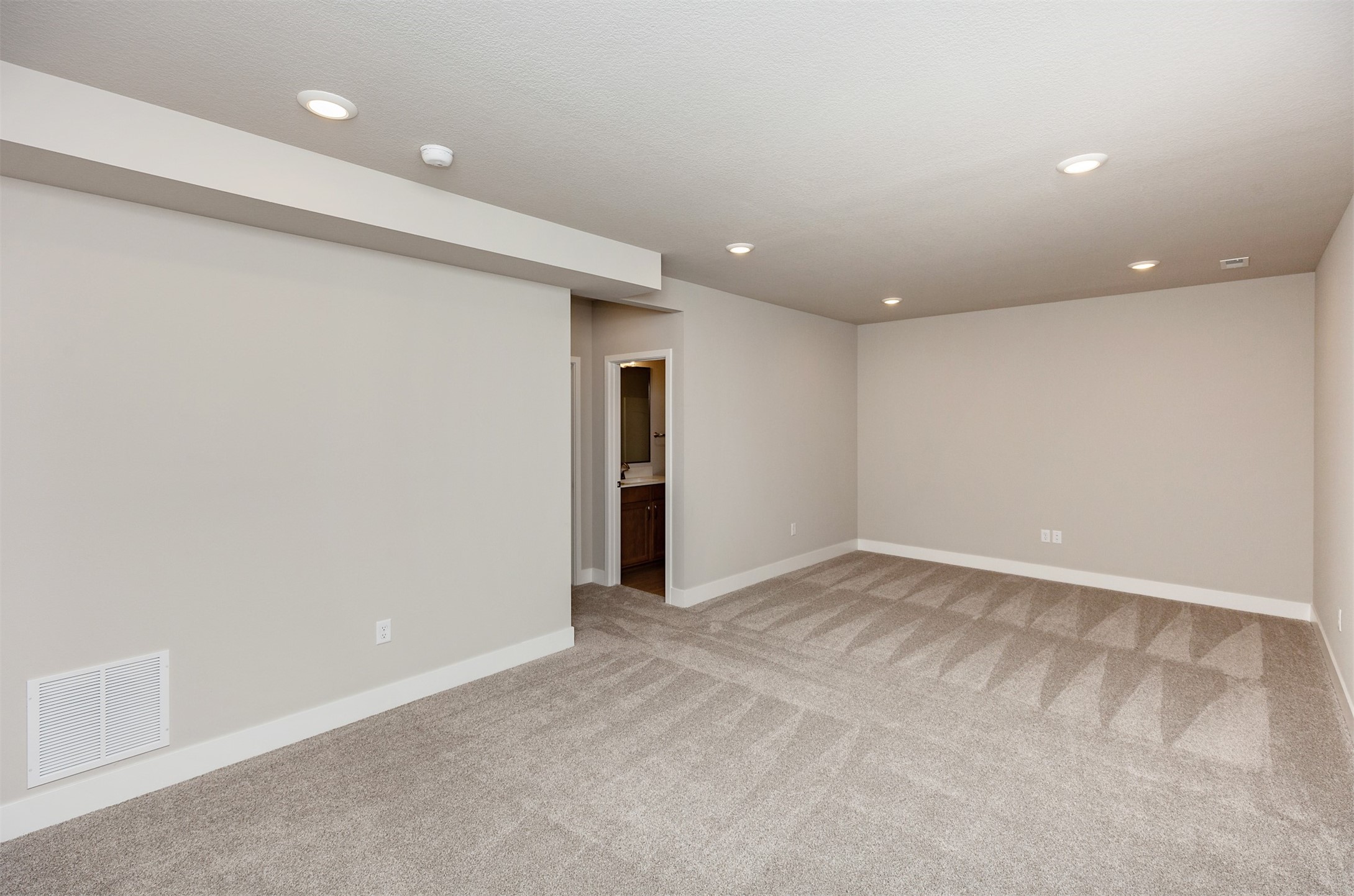 1560 Werthman Drive Property Photo 27