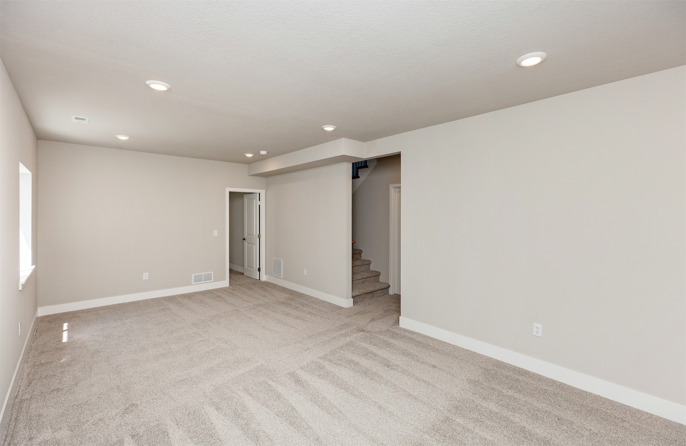 1560 Werthman Drive Property Photo 28