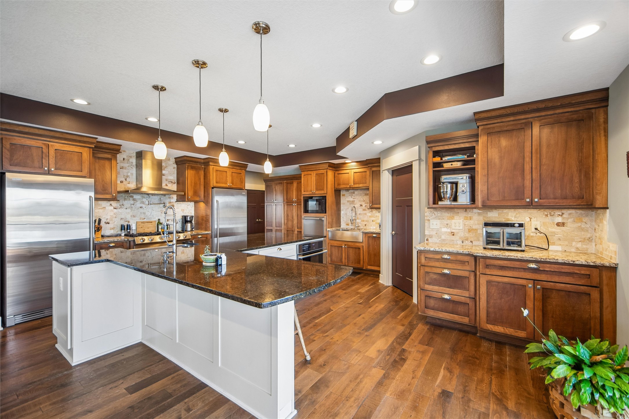 110 Lake Shore Drive Property Photo 4