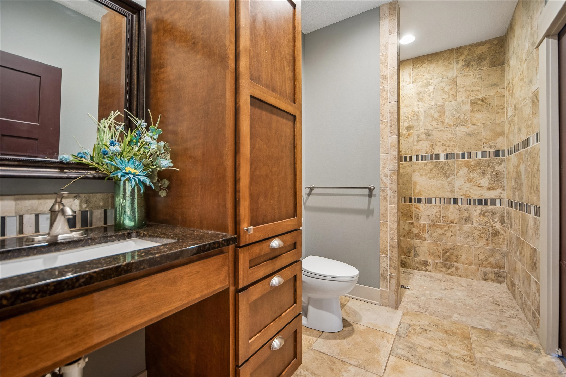 110 Lake Shore Drive Property Photo 14