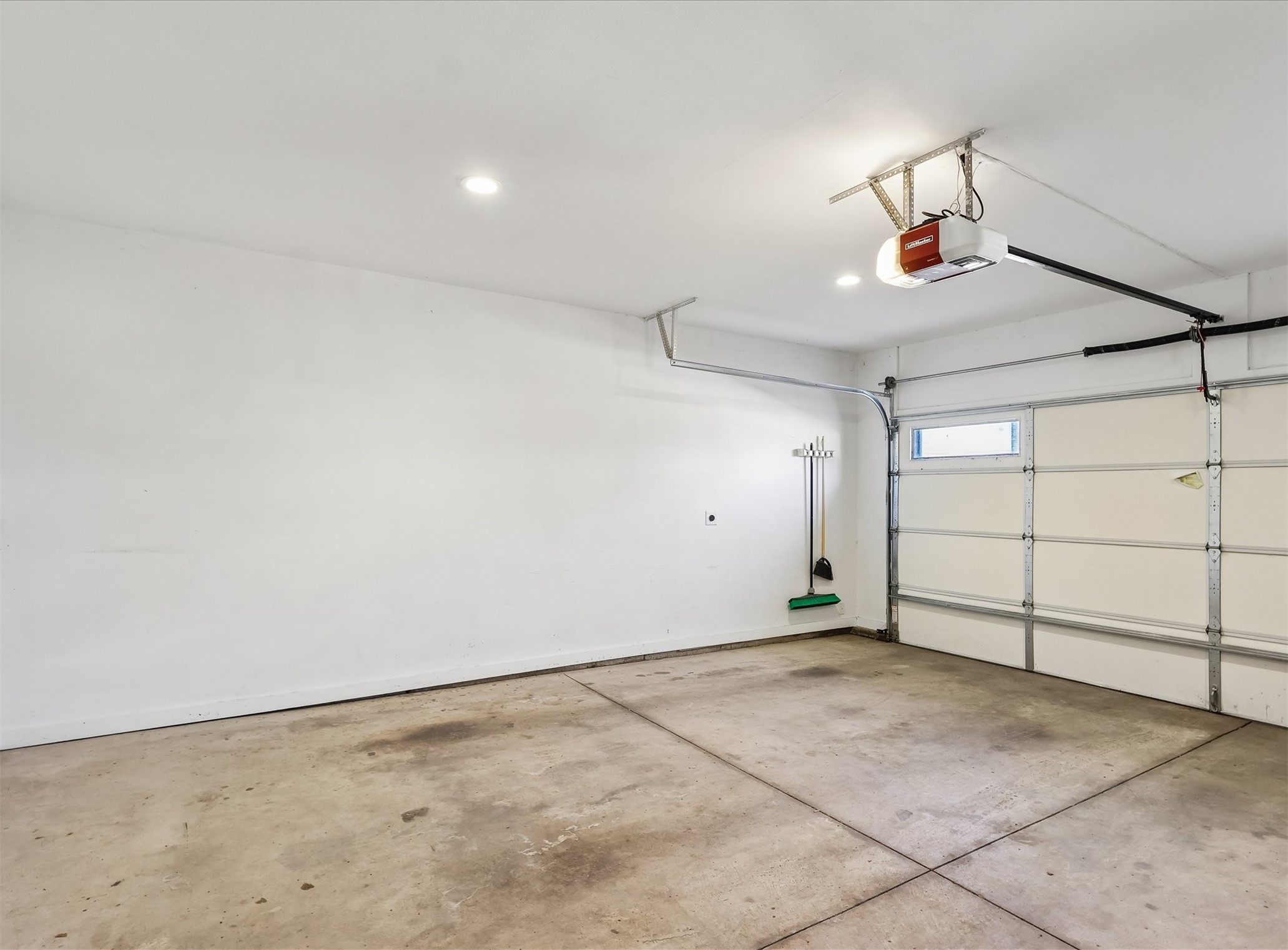 1633 Grand Avenue Property Photo 31