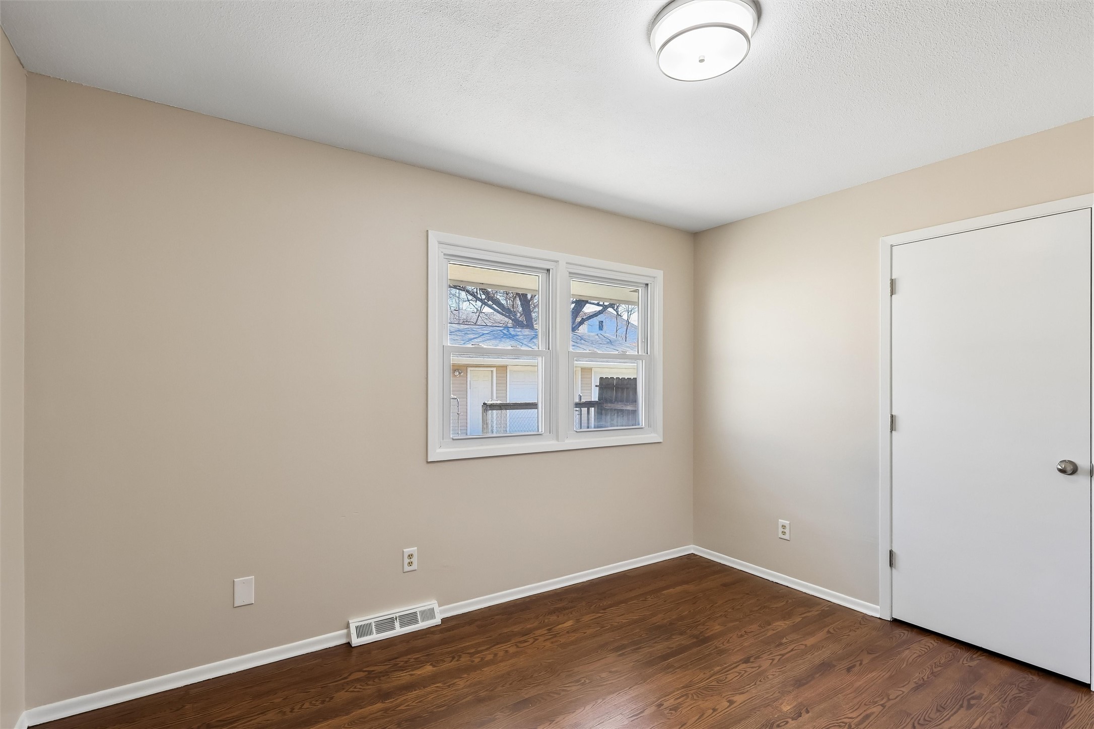 5401 Se 6th Street Property Photo 9