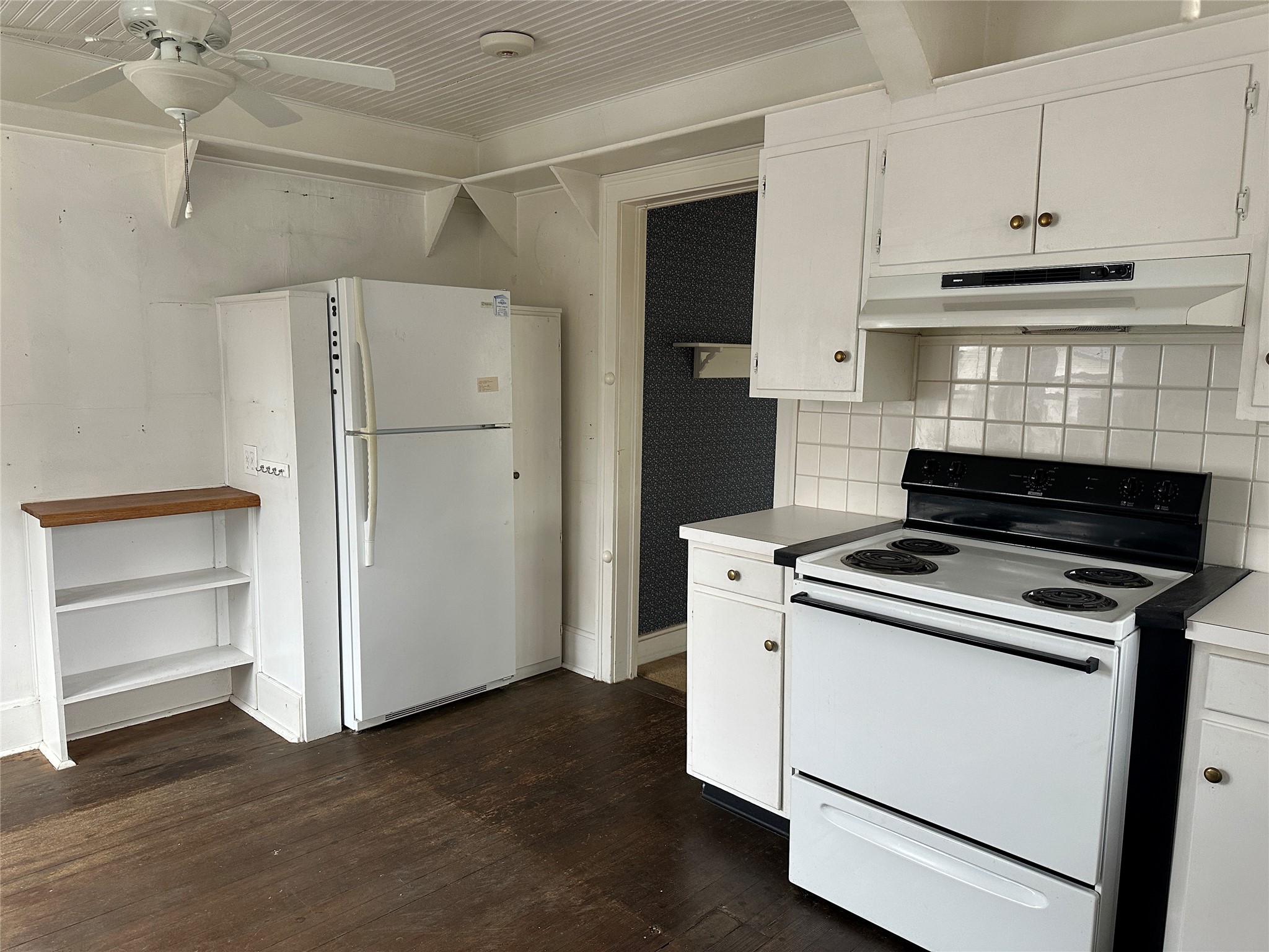 325 W 8th Street S Property Photo 5