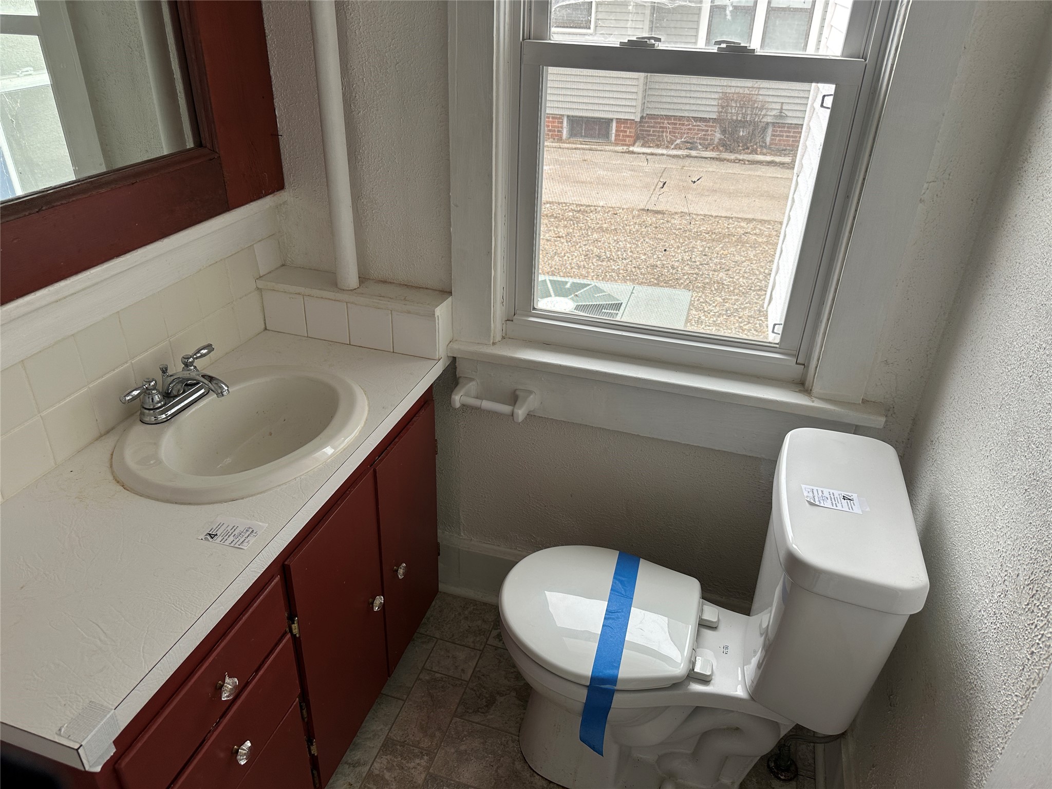 325 W 8th Street S Property Photo 9