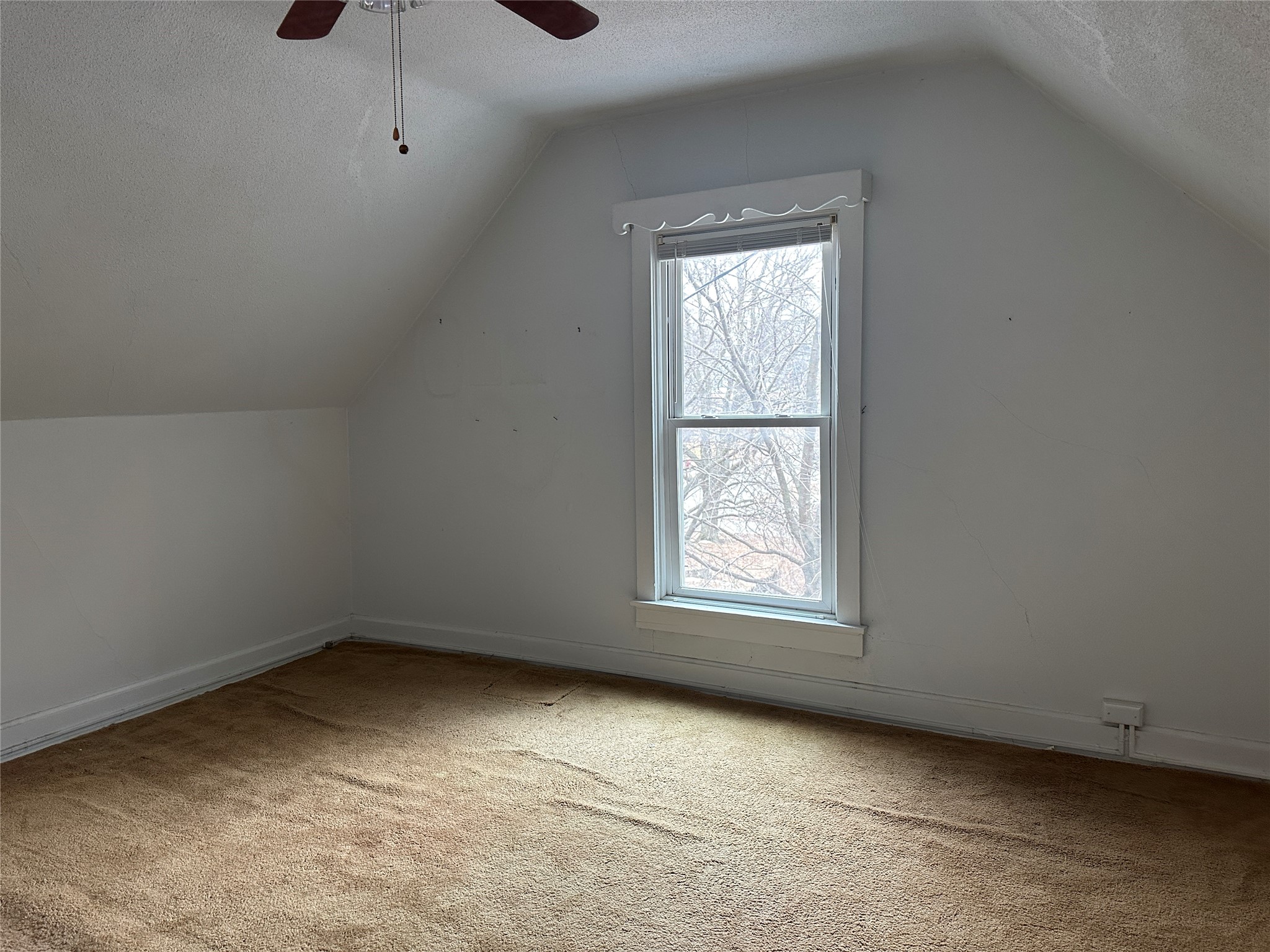 325 W 8th Street S Property Photo 12