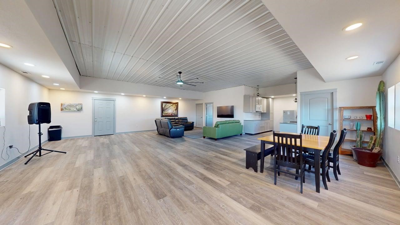 1115 Pleasant Street Ne Property Photo 4
