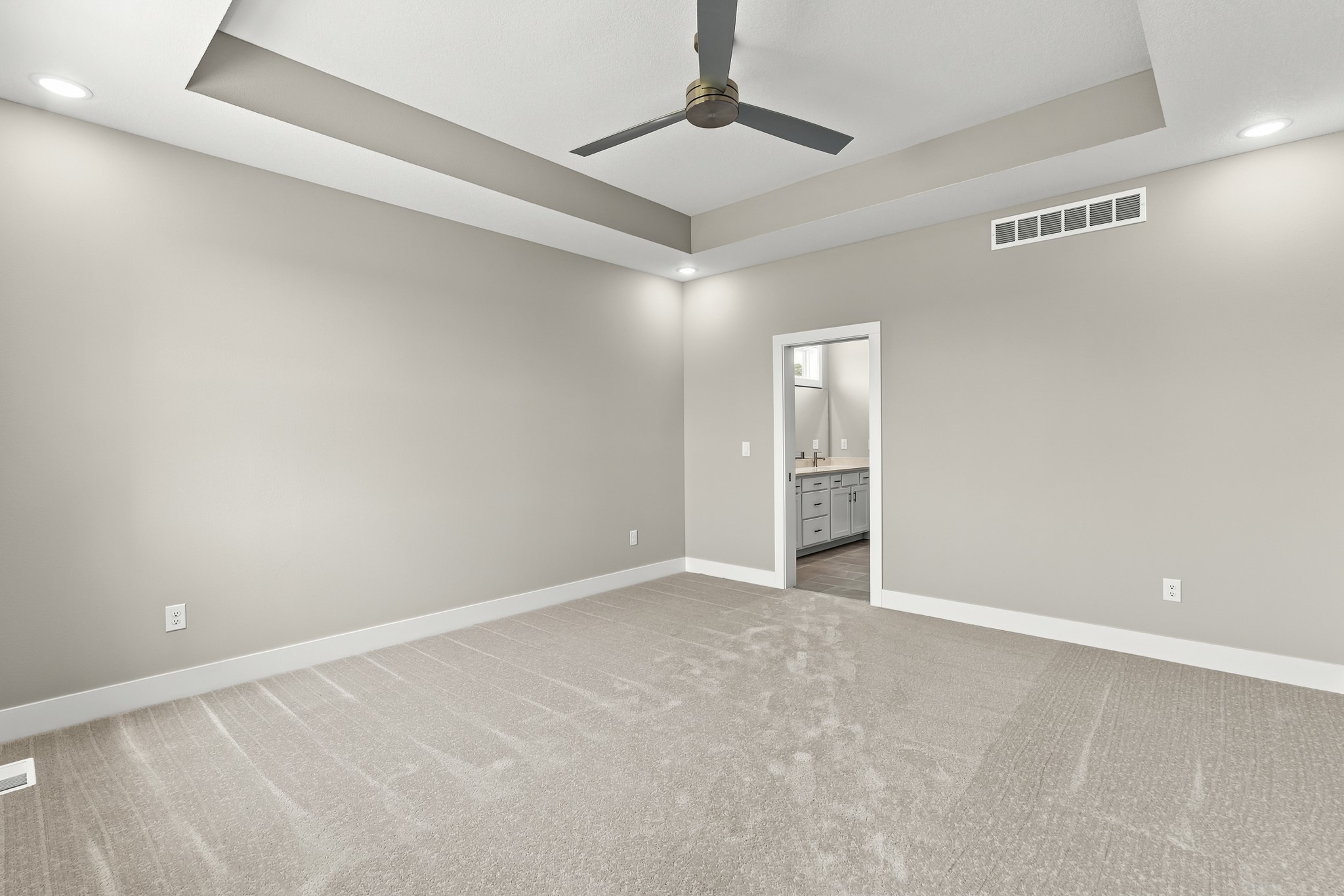 2531 Bos Landen Drive Property Photo 14