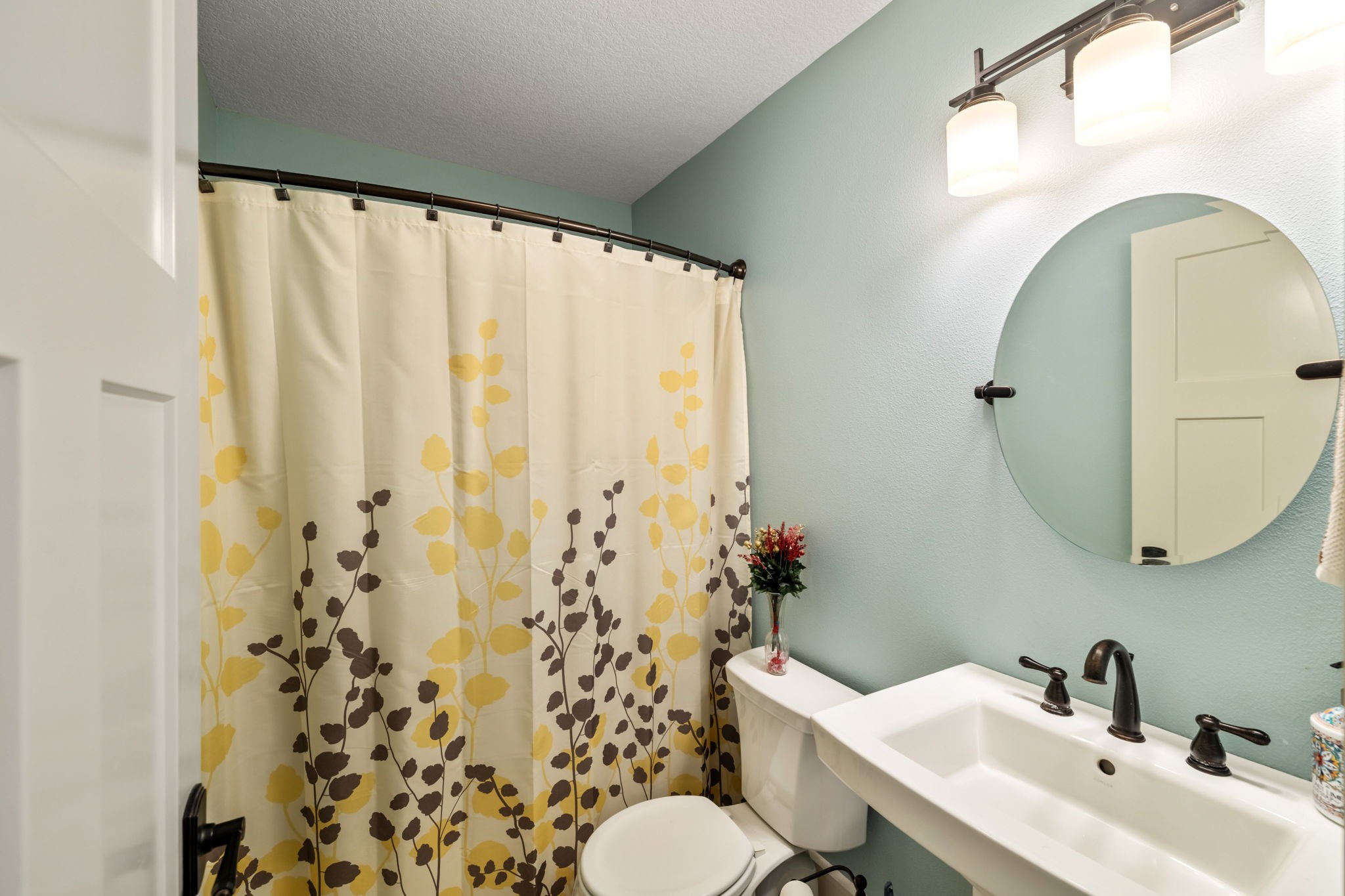 730 Country Side Lane Property Photo 14