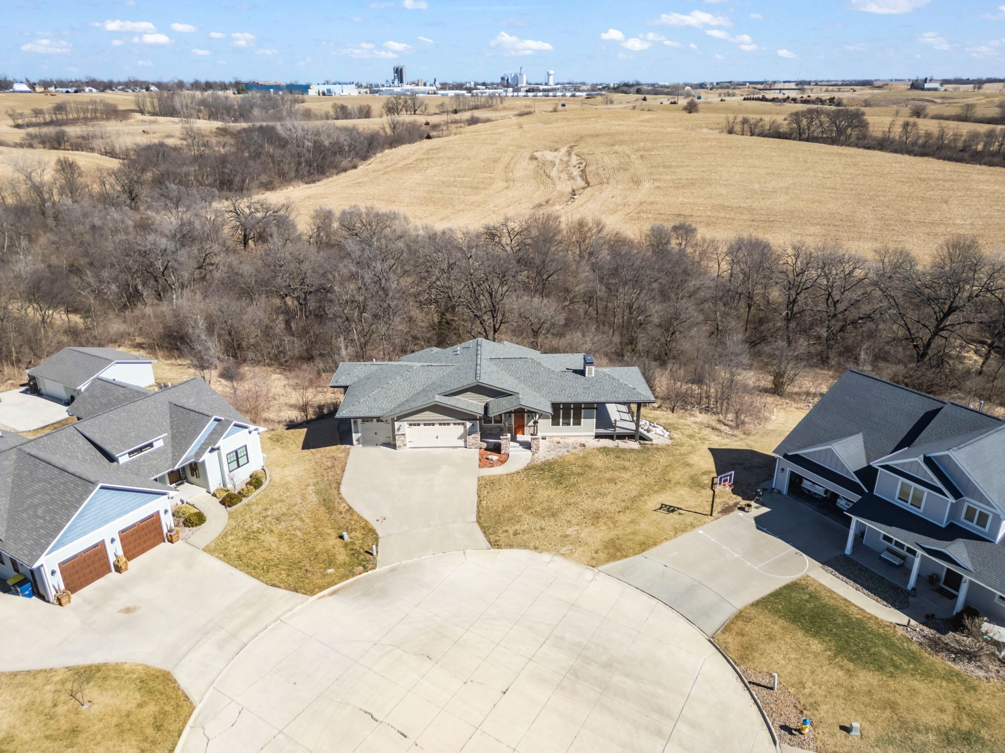 730 Country Side Lane Property Photo 28