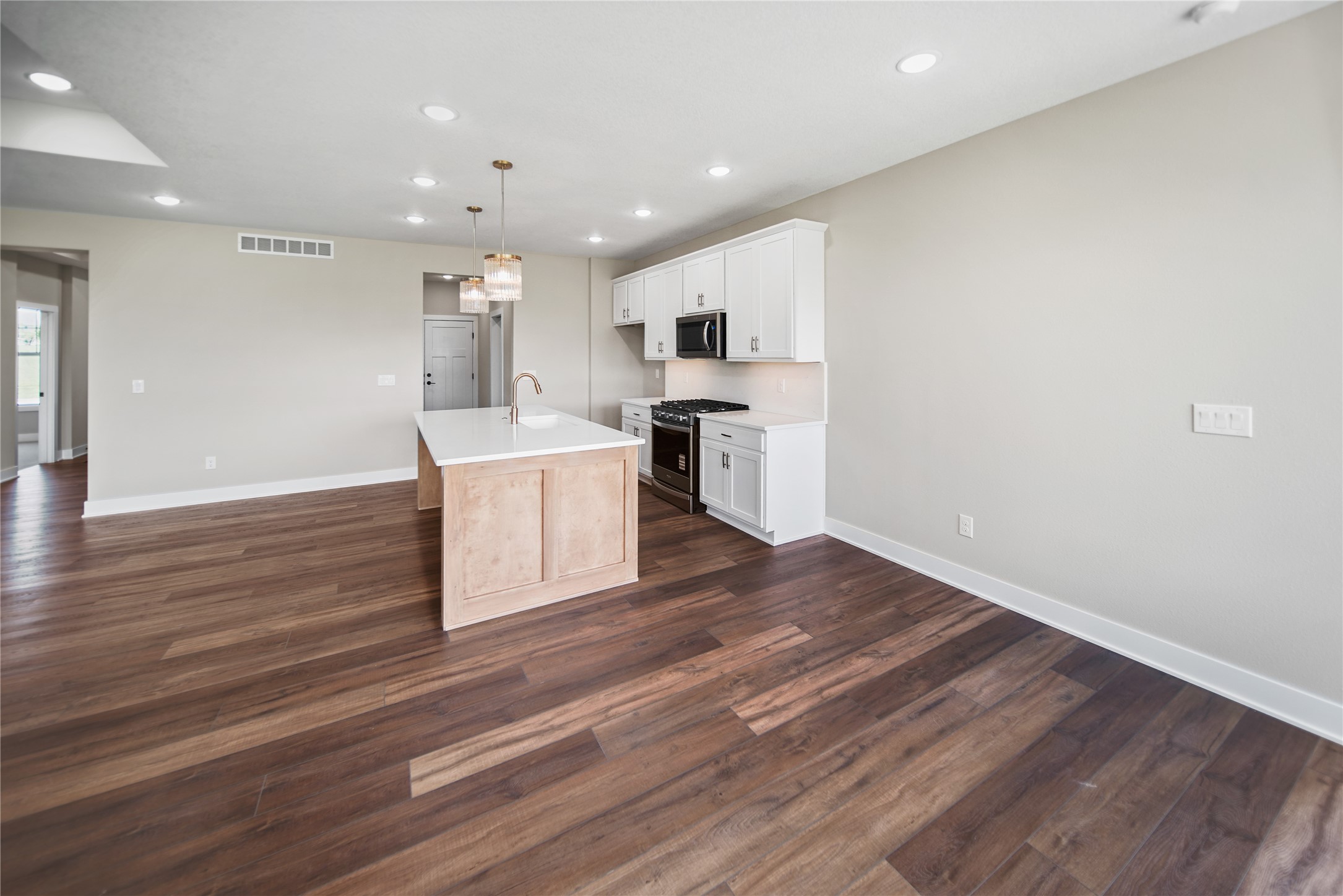 2525 Bos Landen Drive Property Photo 7