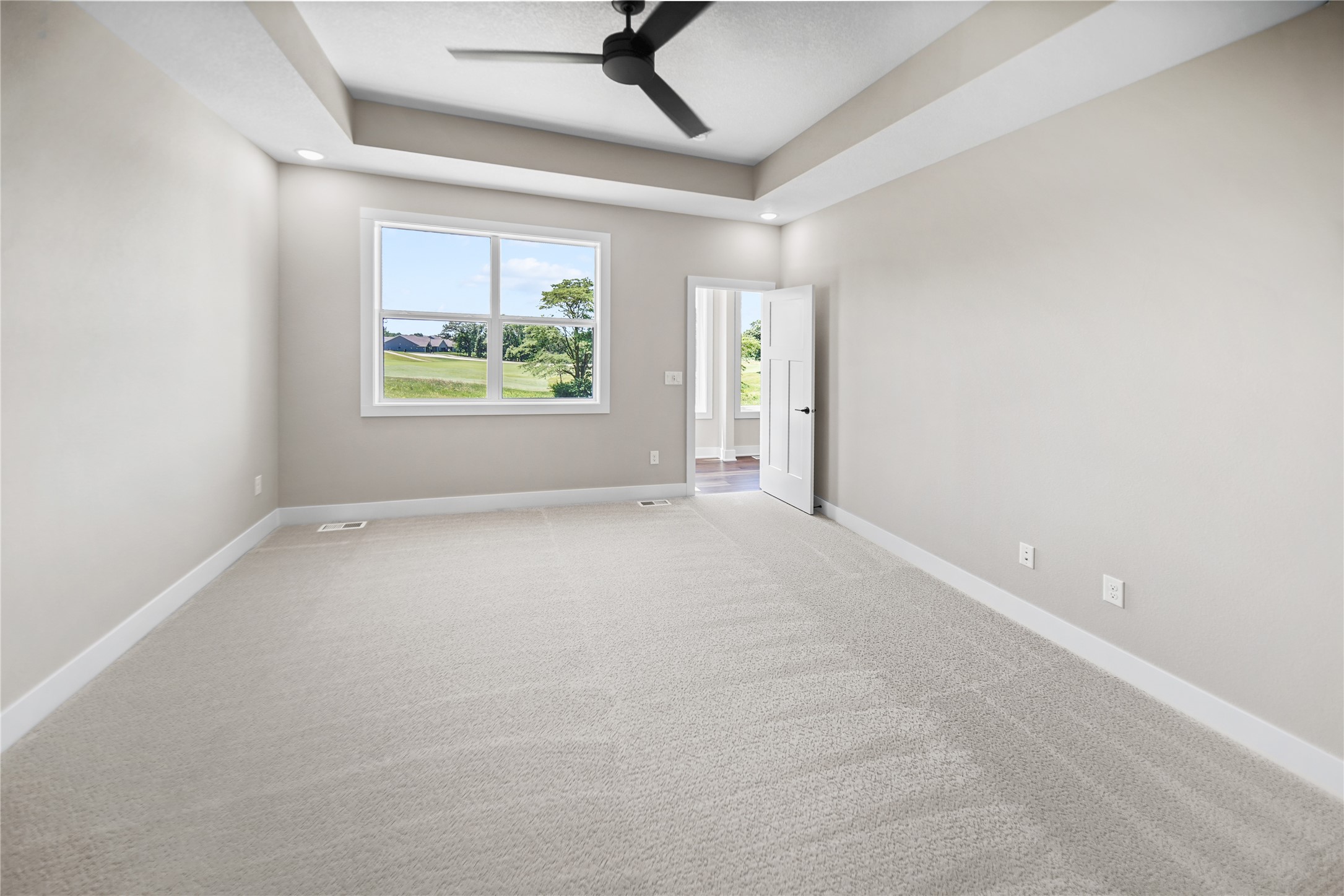 2525 Bos Landen Drive Property Photo 10