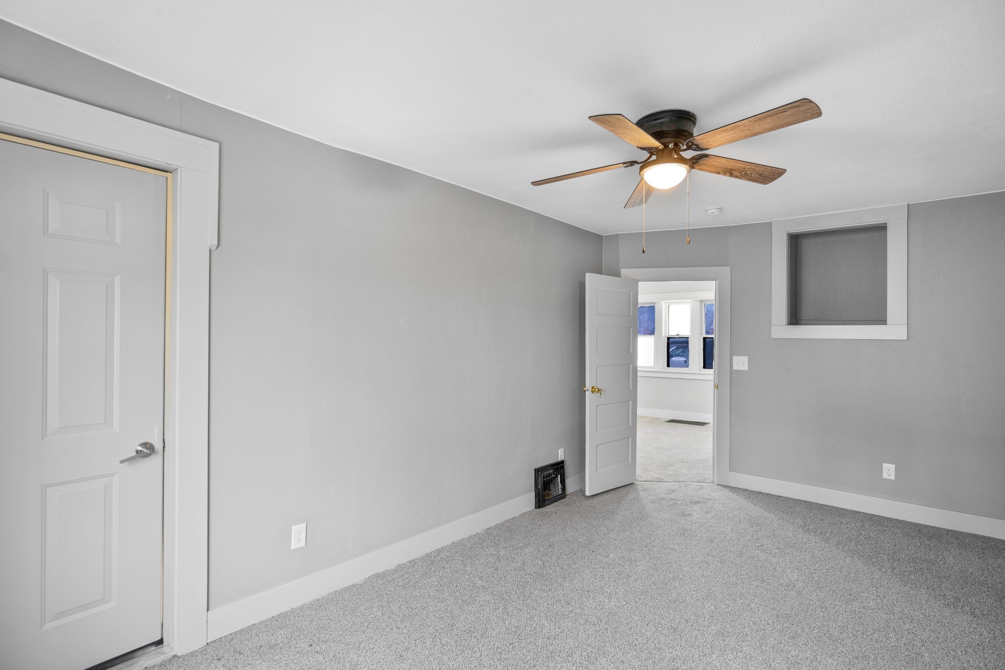 2574 Onawa Street Property Photo 14