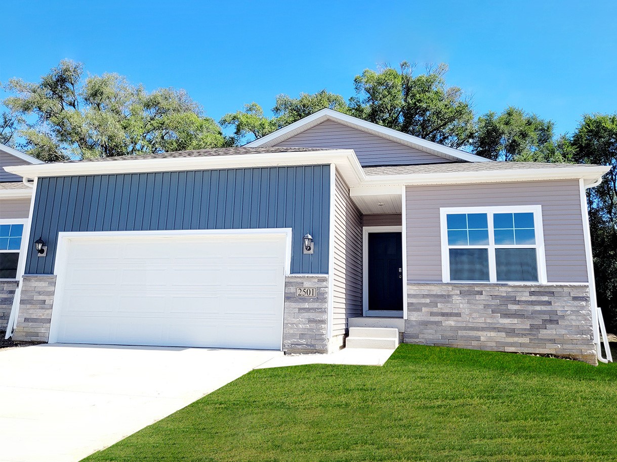 1084 Daisy Lane Property Photo 1