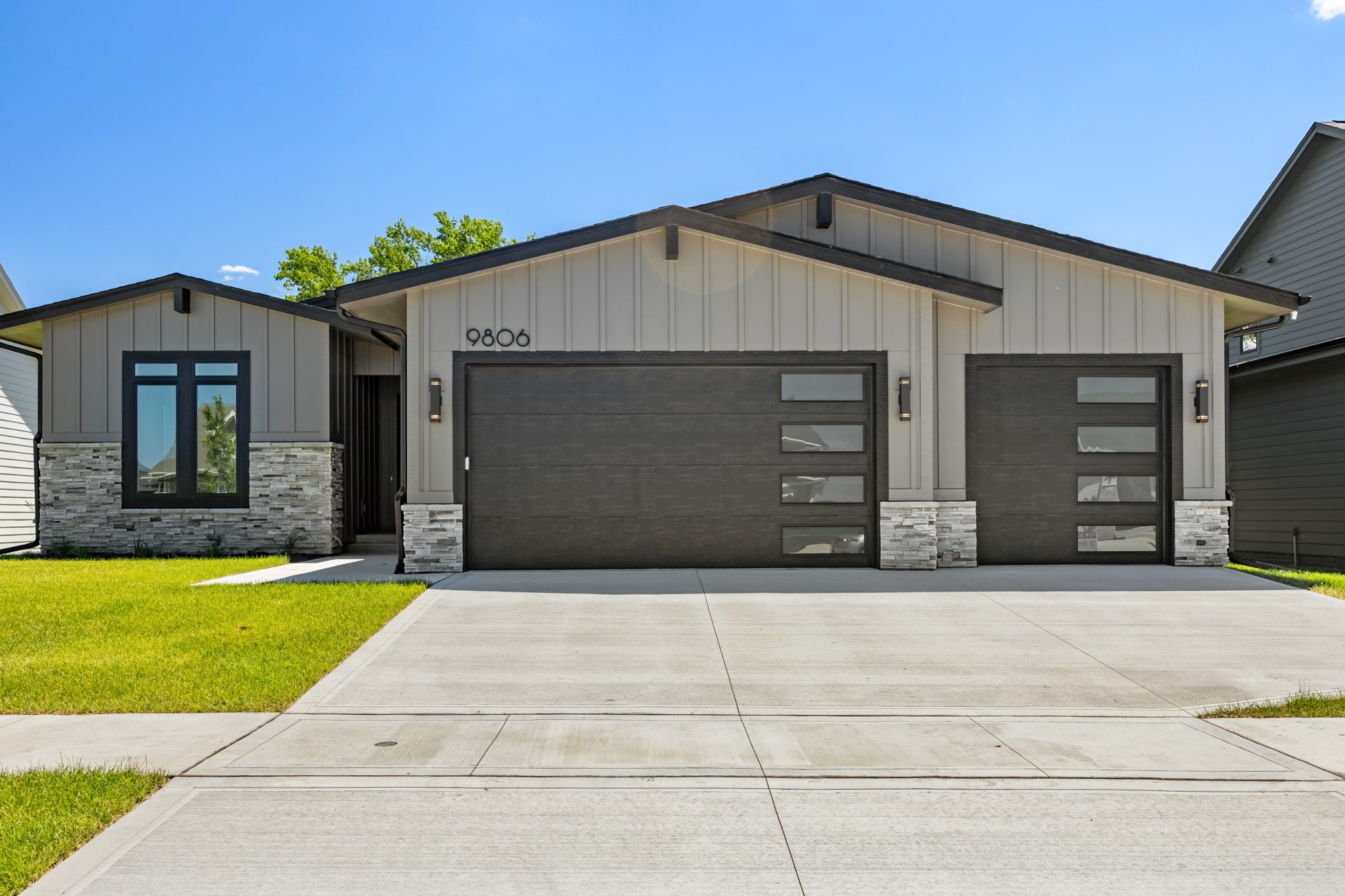 9806 Watermeadow Circle Property Photo 1