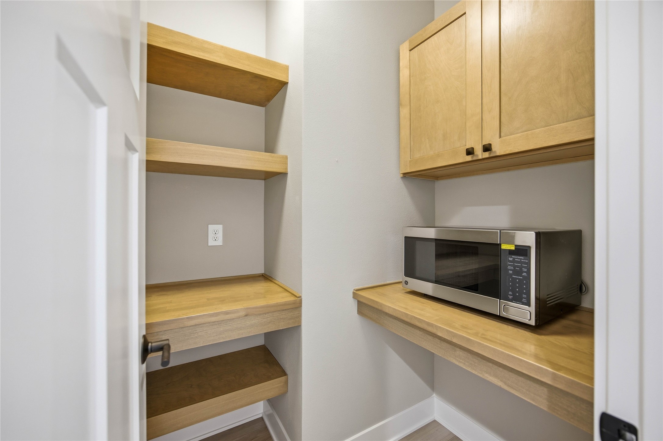 2607 Ponte Place Property Photo 7