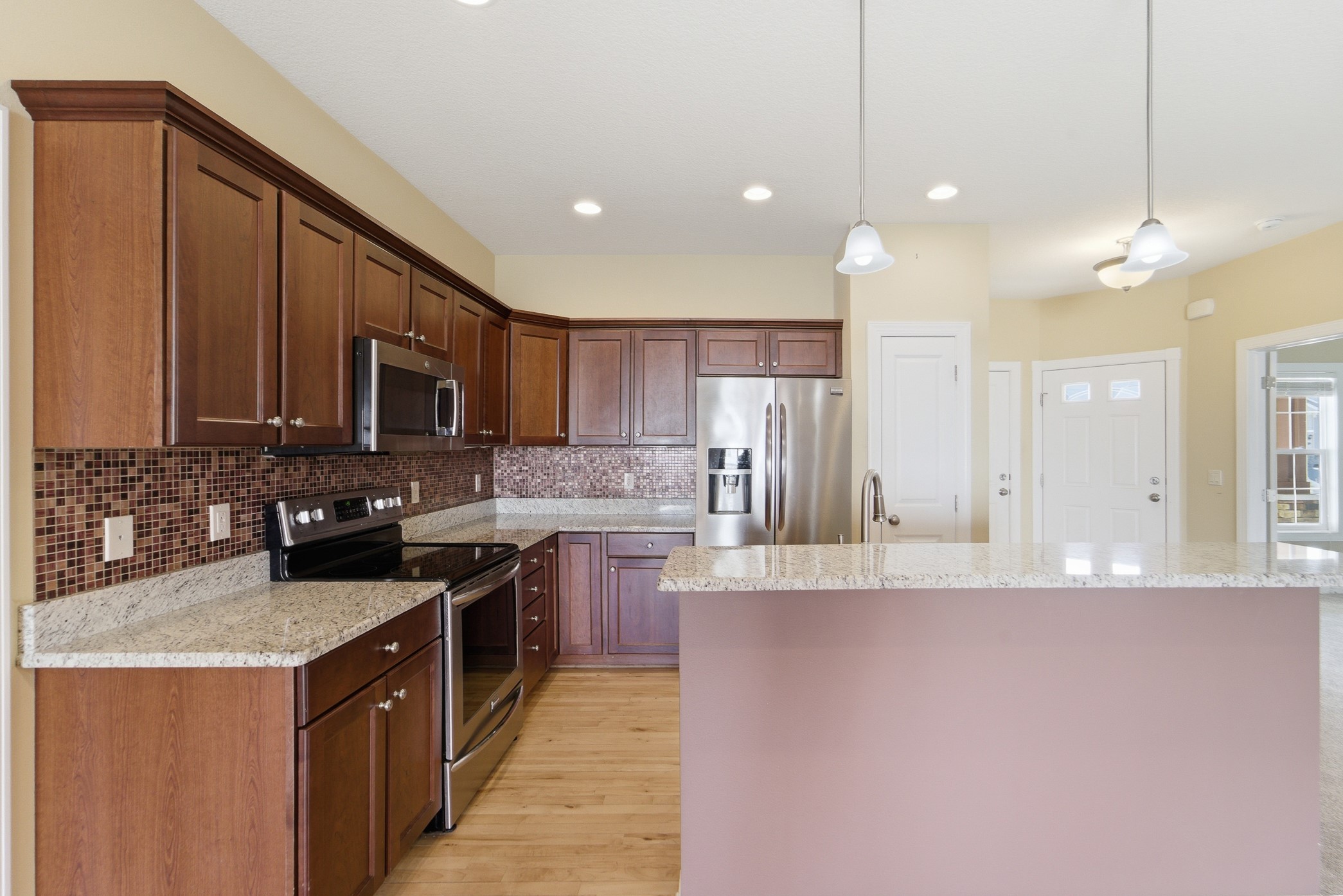 13007 Alpine Drive Property Photo 8