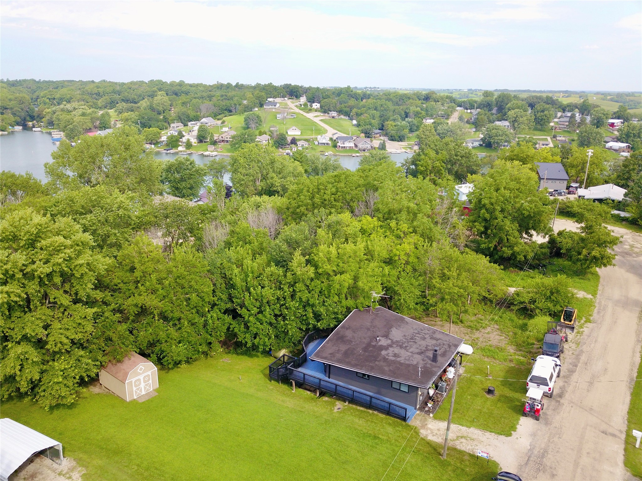 1305 Holiday Lane Property Photo 19