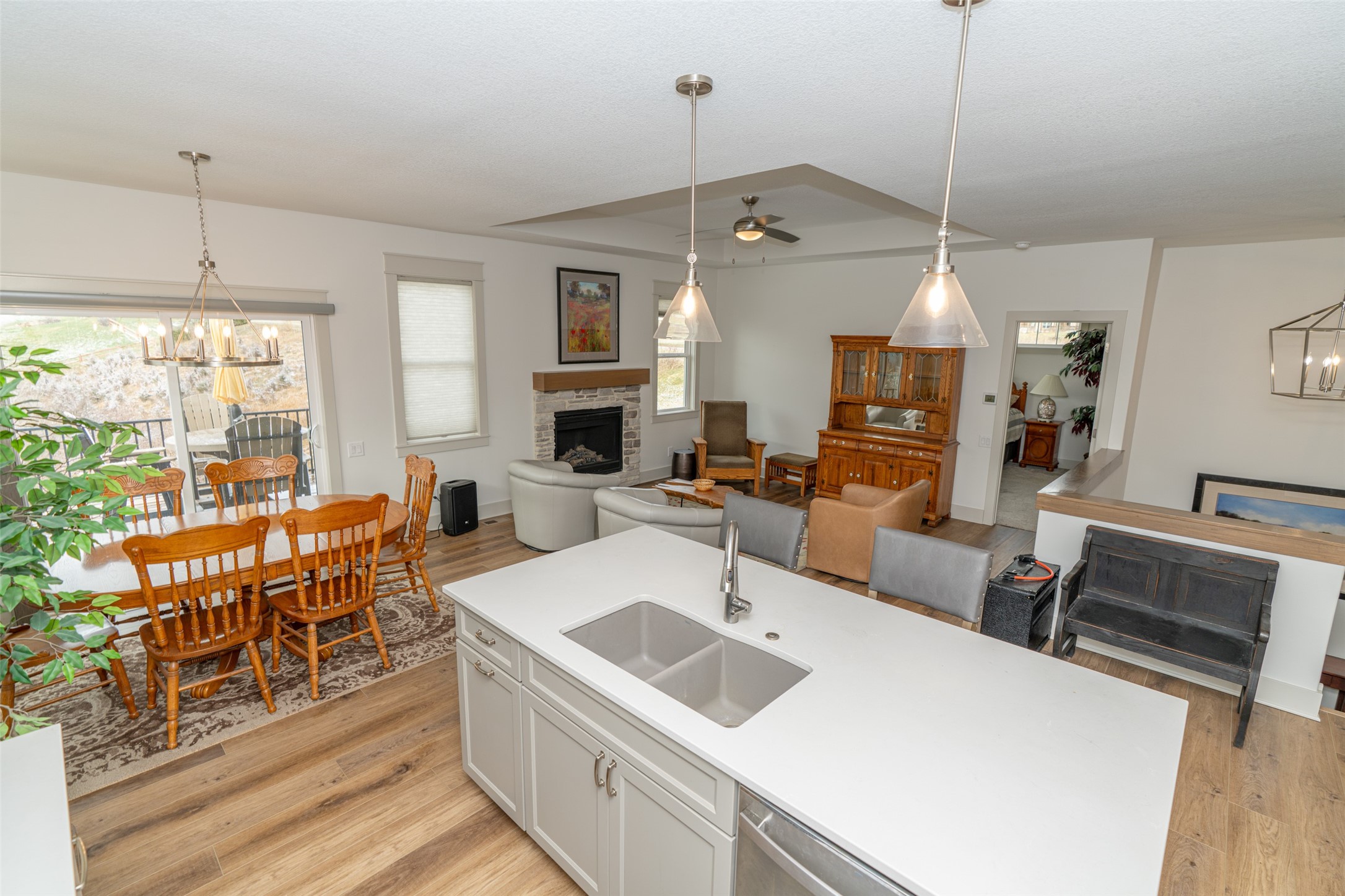 853 S Brookings Court Property Photo 6