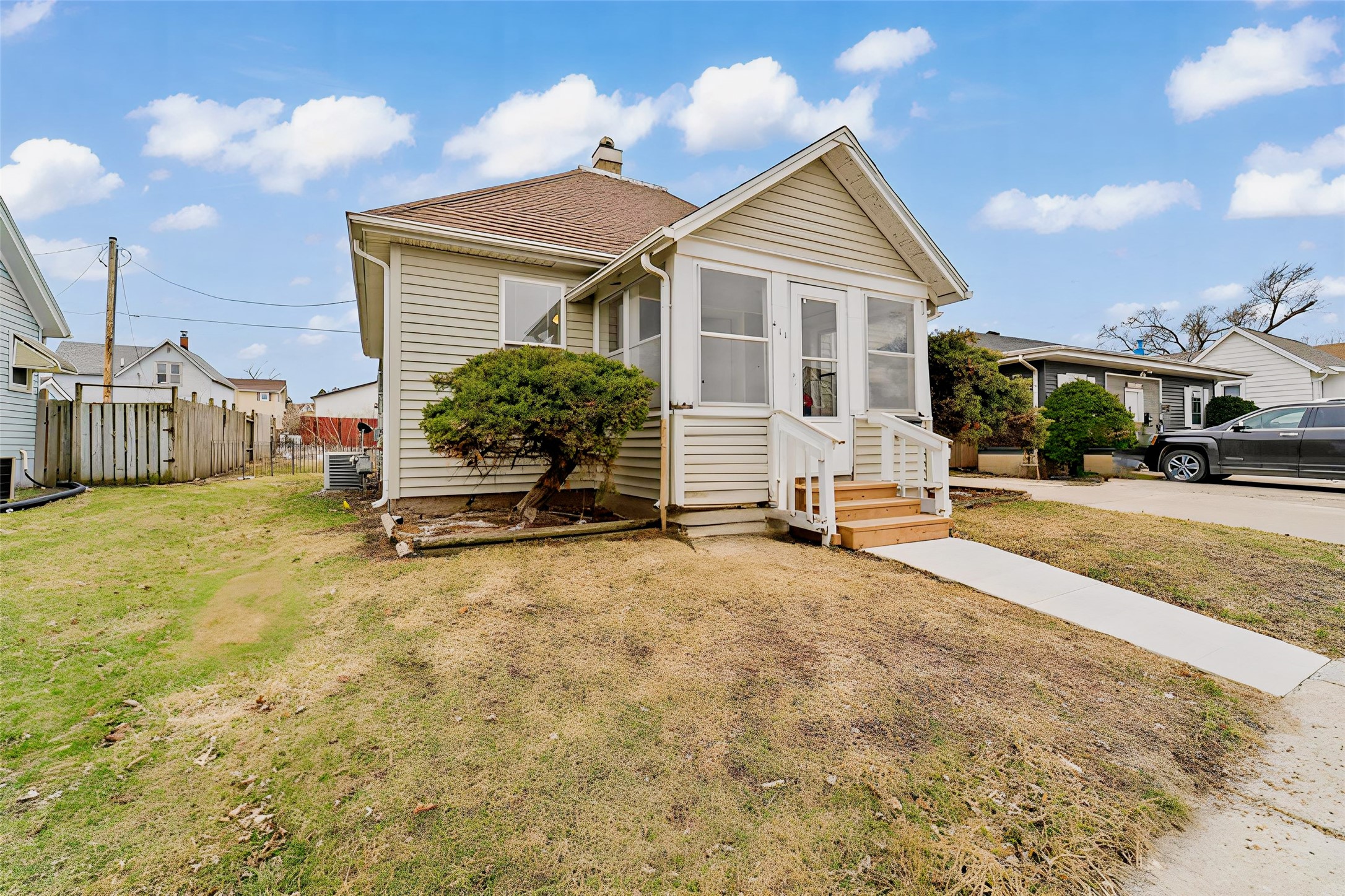 411 Swayze Street Property Photo 5