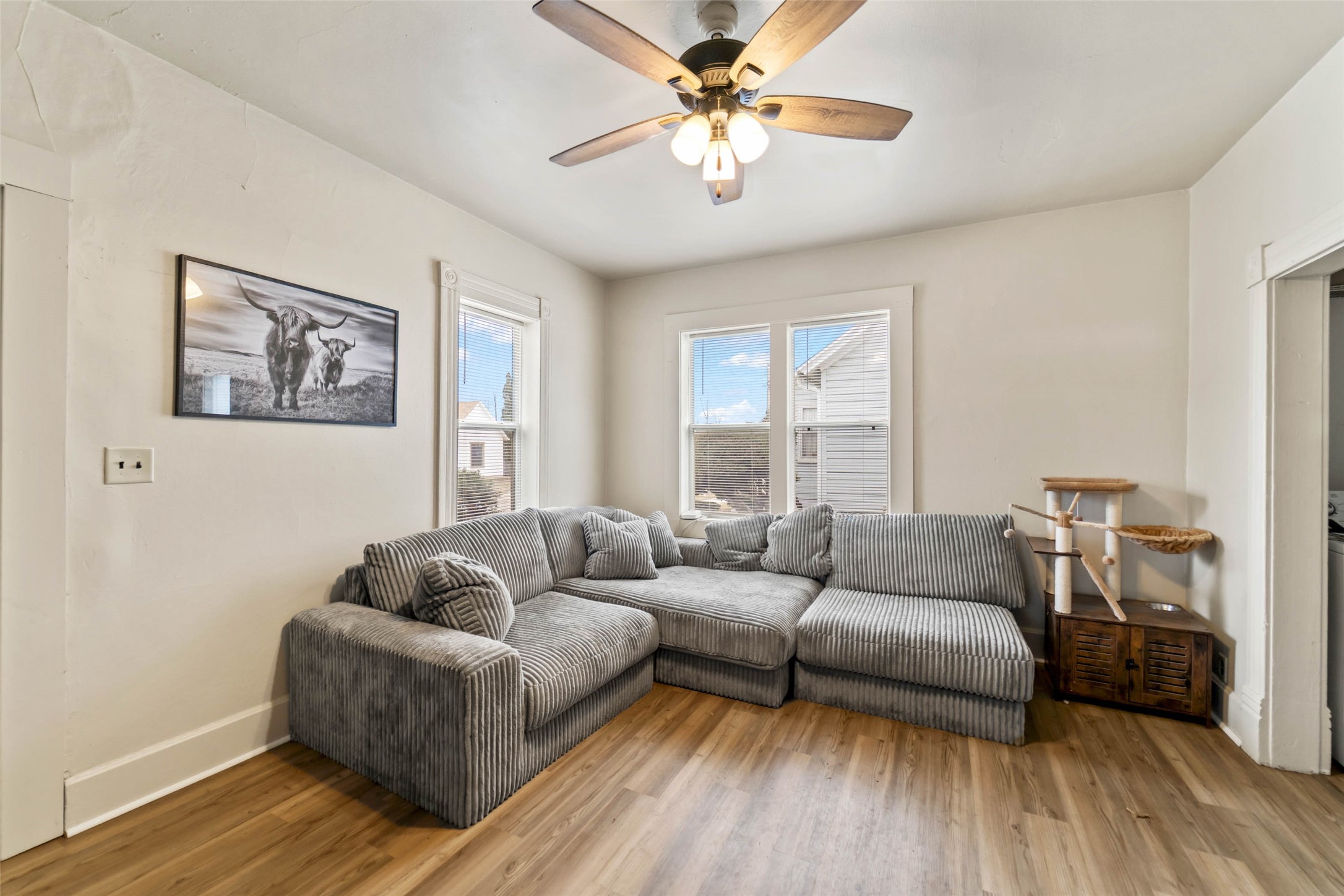 411 Swayze Street Property Photo 7