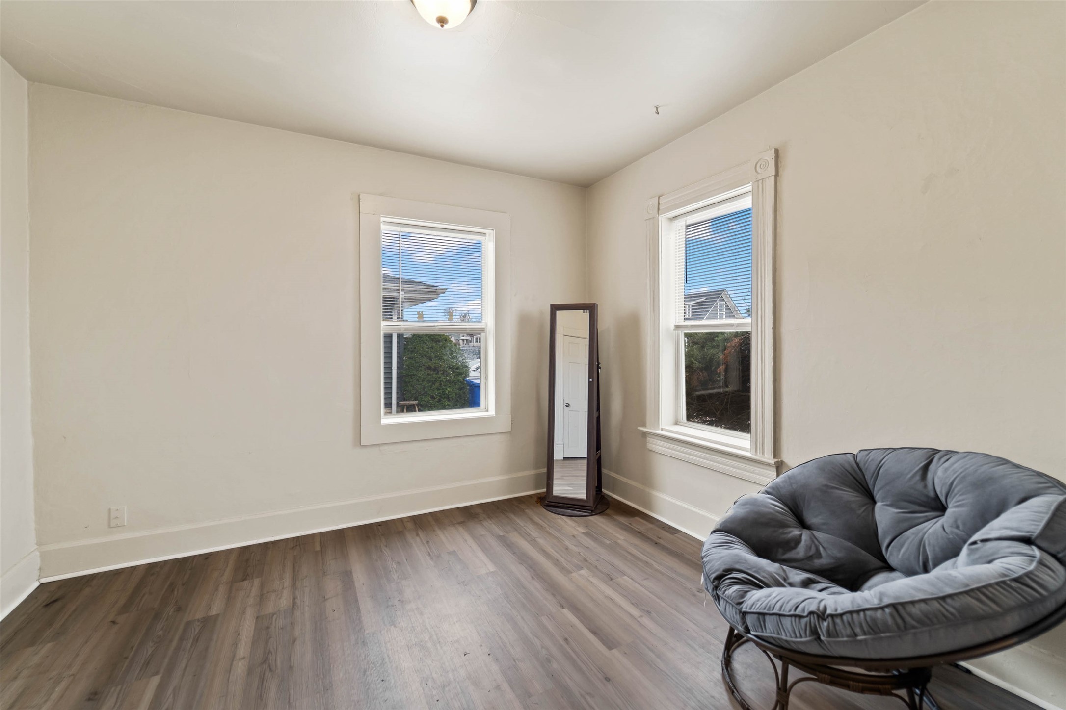 411 Swayze Street Property Photo 9