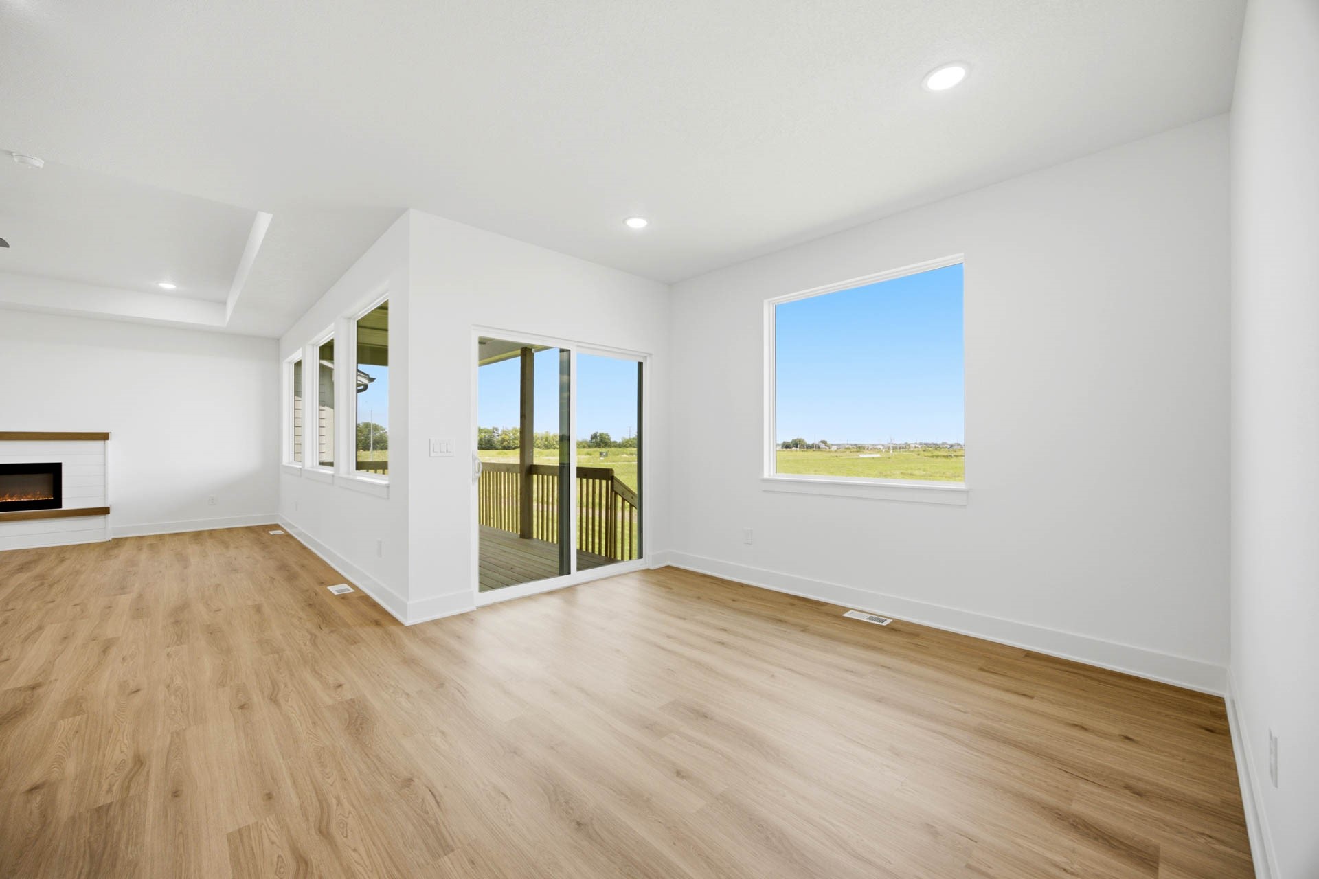 5235 172nd Street Property Photo 8