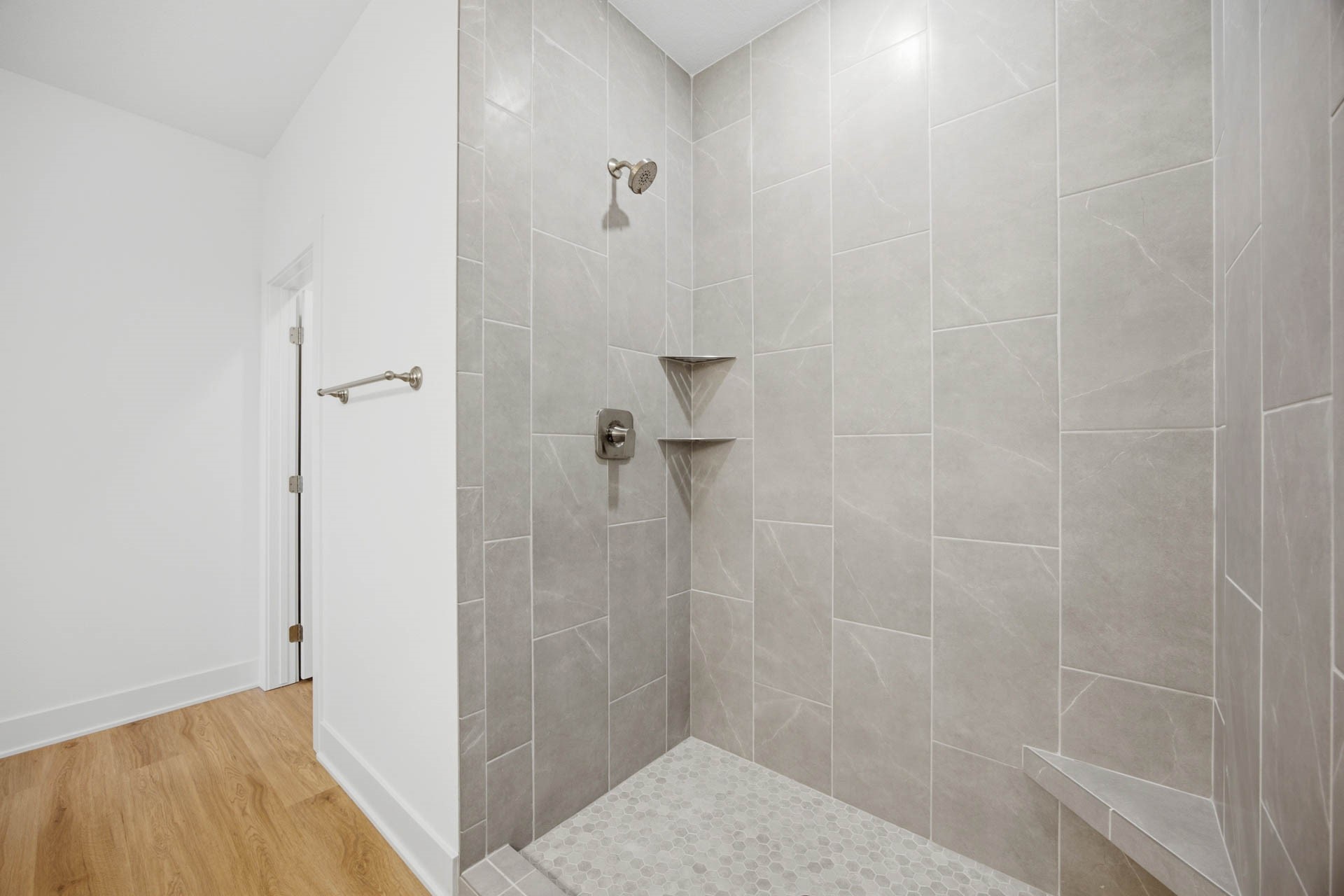 5235 172nd Street Property Photo 15