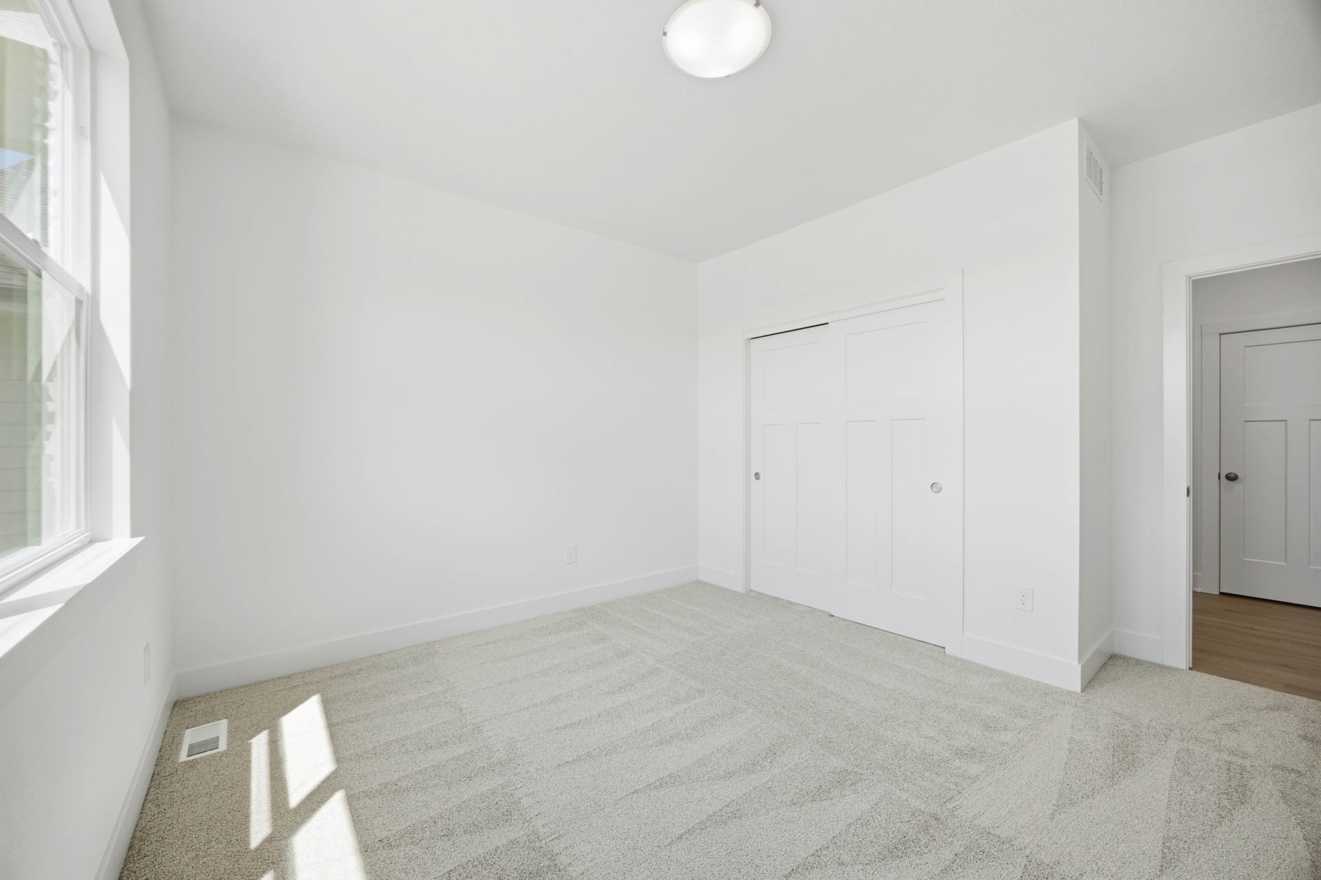 5235 172nd Street Property Photo 20