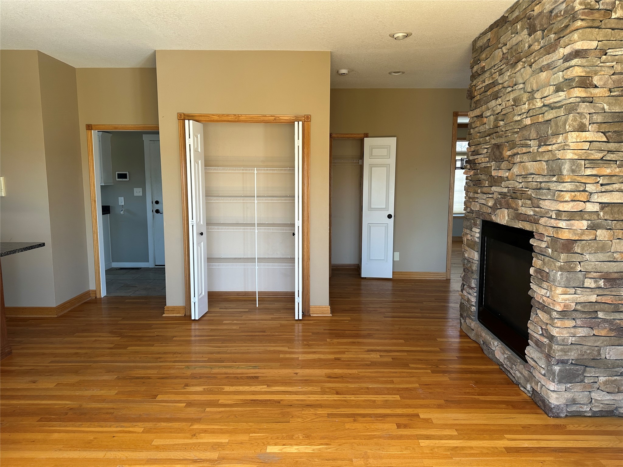 3310 Ne Huntington Lane Property Photo 4