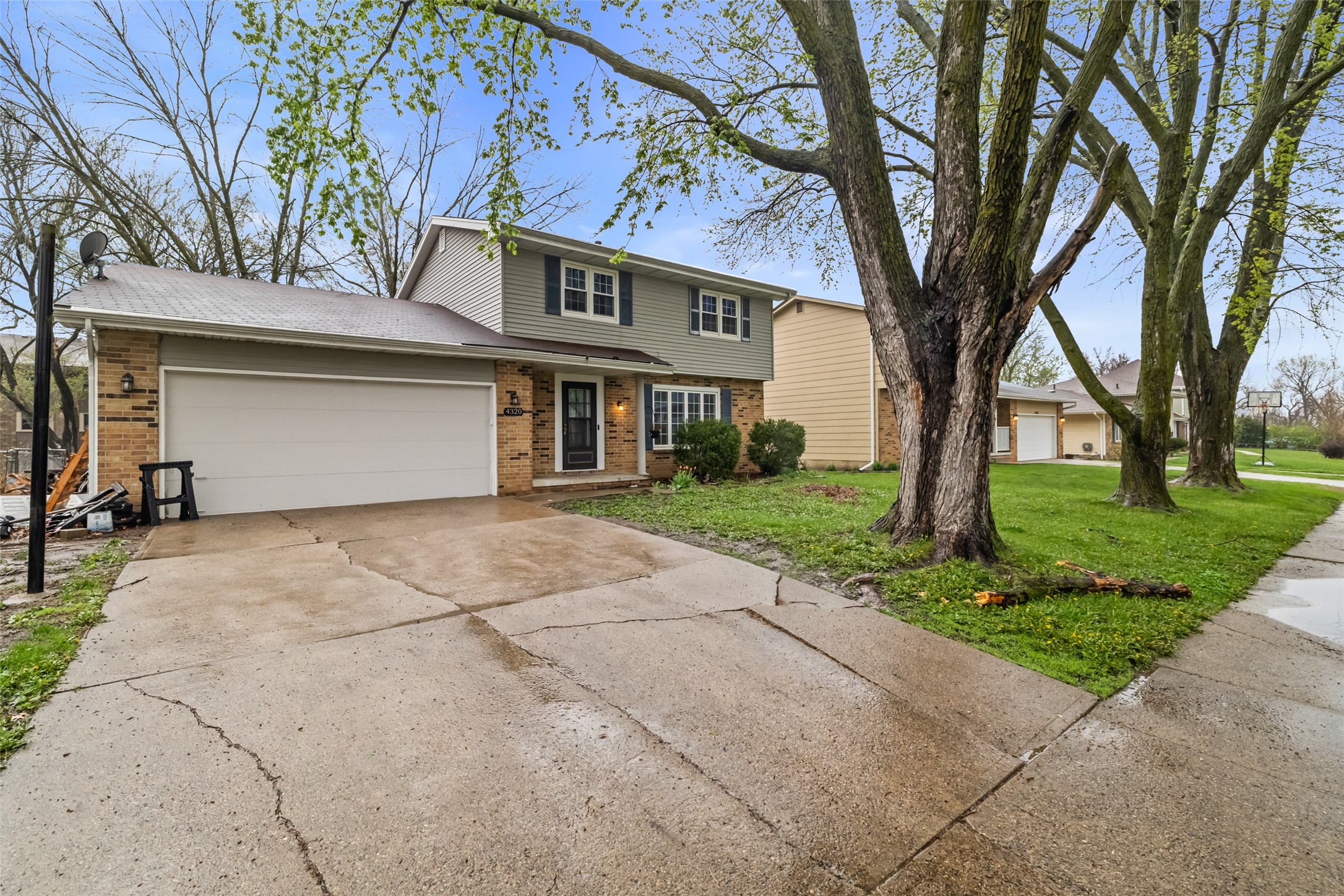 4320 54th Street Property Photo 1