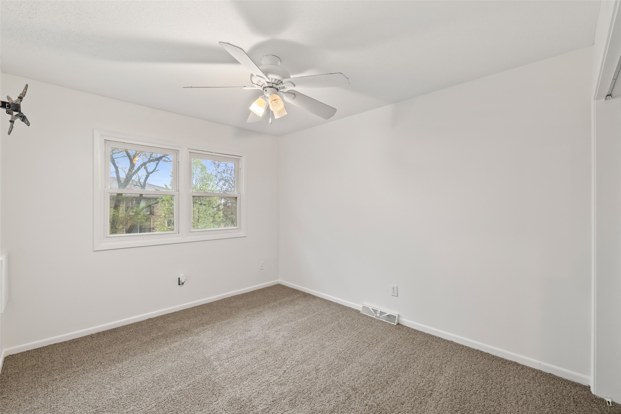 4320 54th Street Property Photo 11