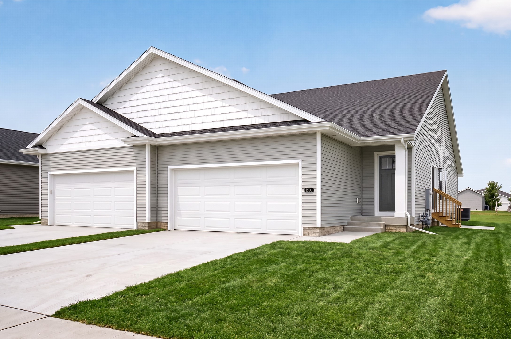 1501 Foxtail Drive SE Property Photo 1