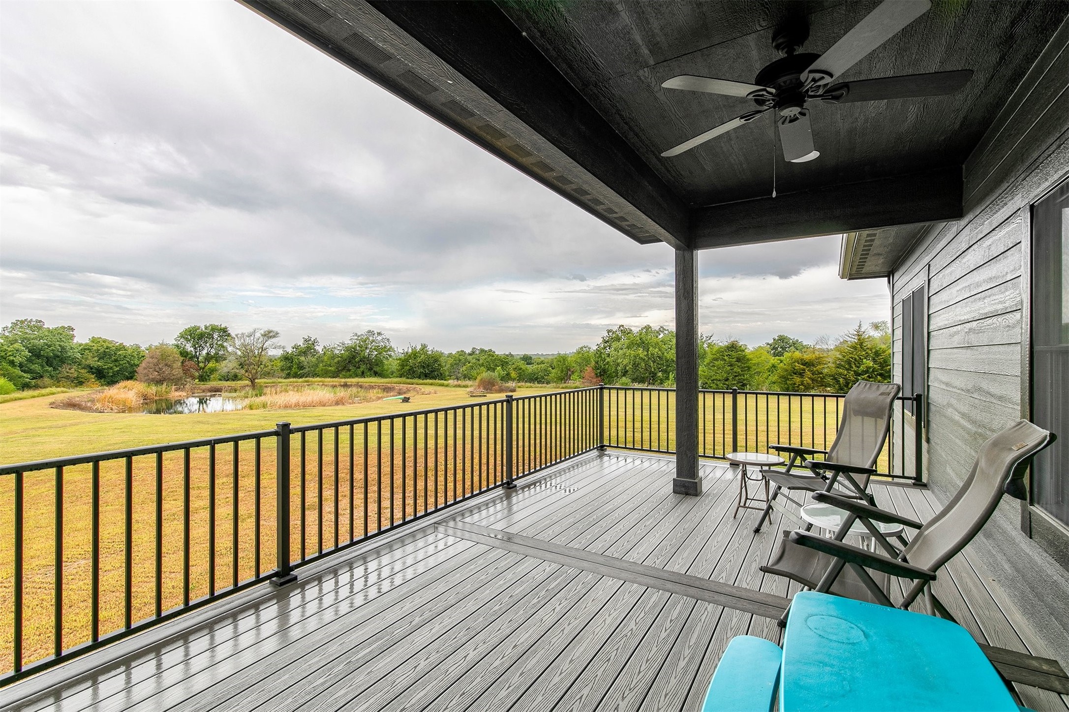 30017 El Paso Avenue Property Photo 14