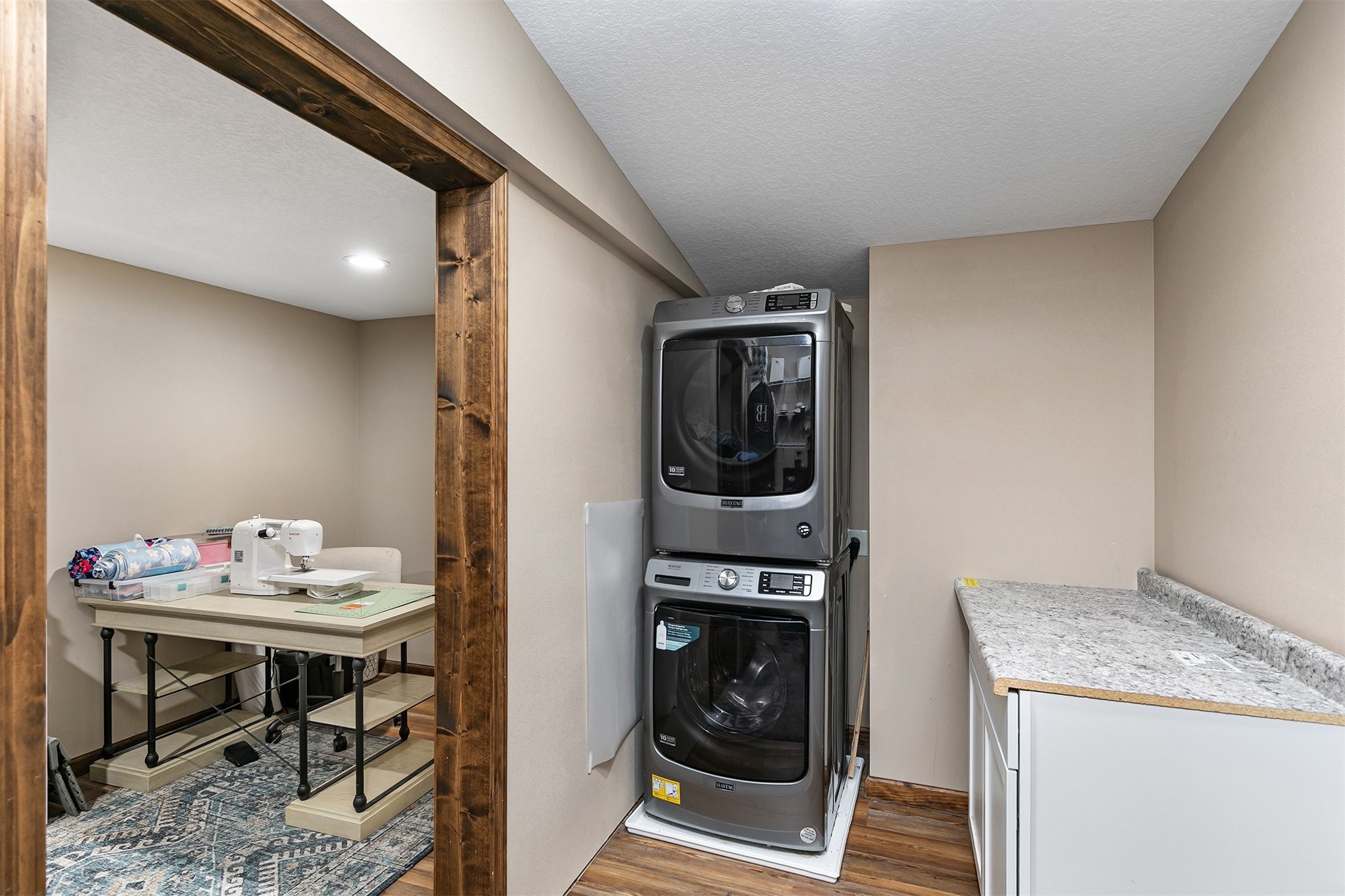 30017 El Paso Avenue Property Photo 27