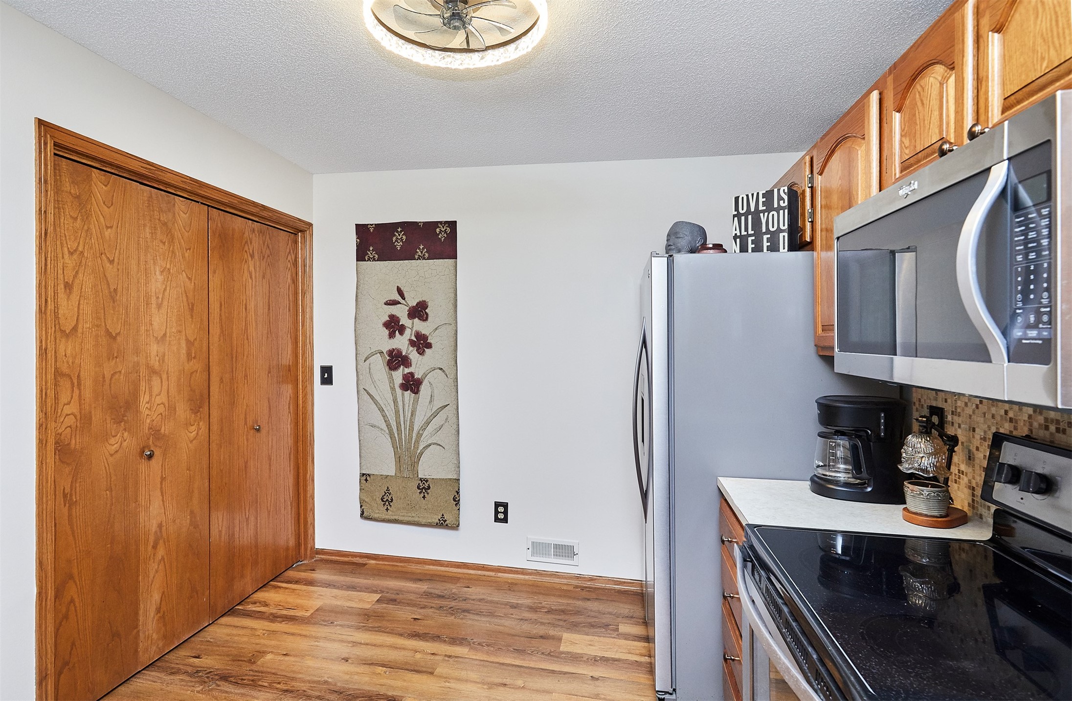 8178 Dellwood Drive Property Photo 8