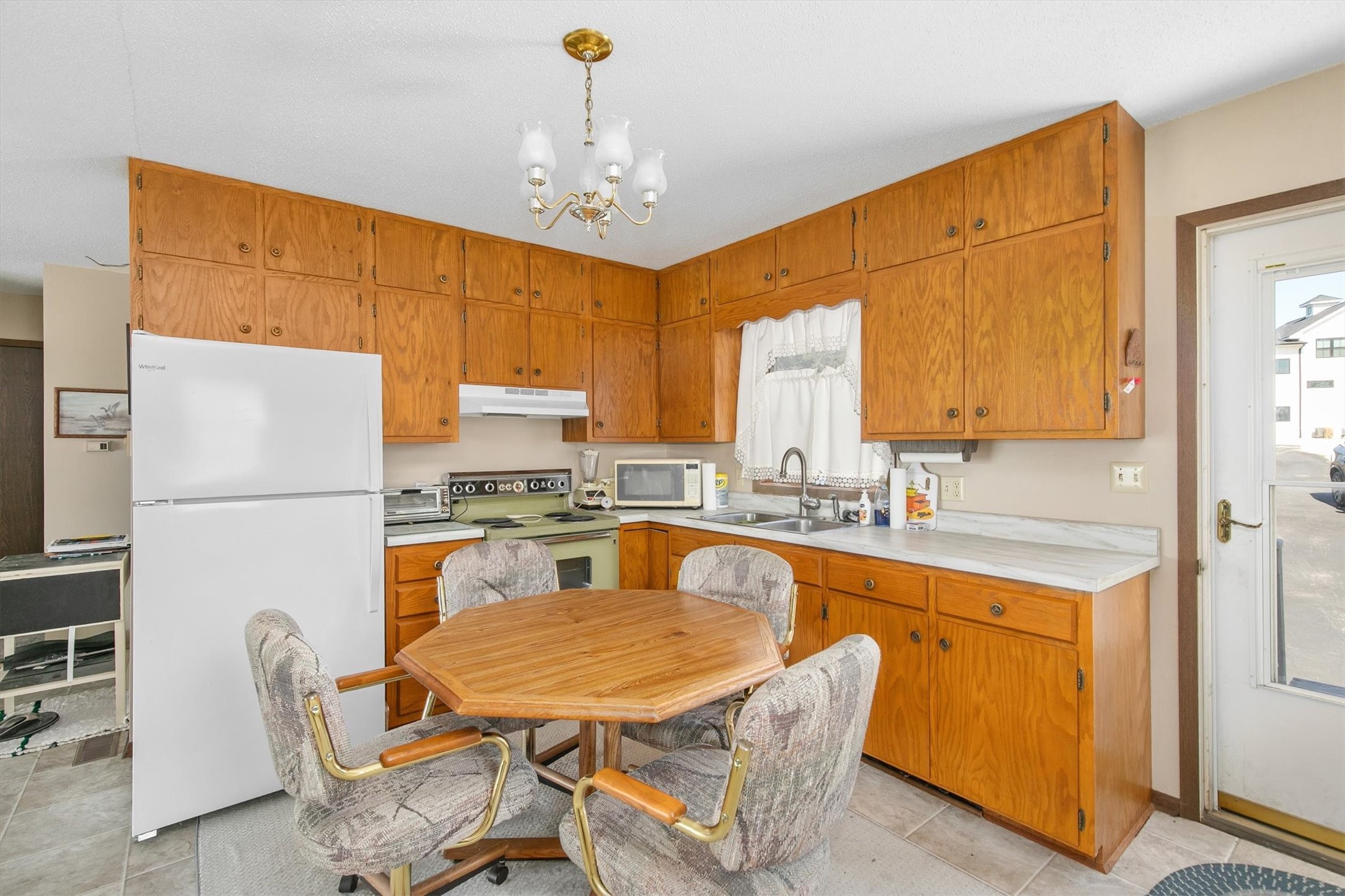 1311 Eden Circle Property Photo 6