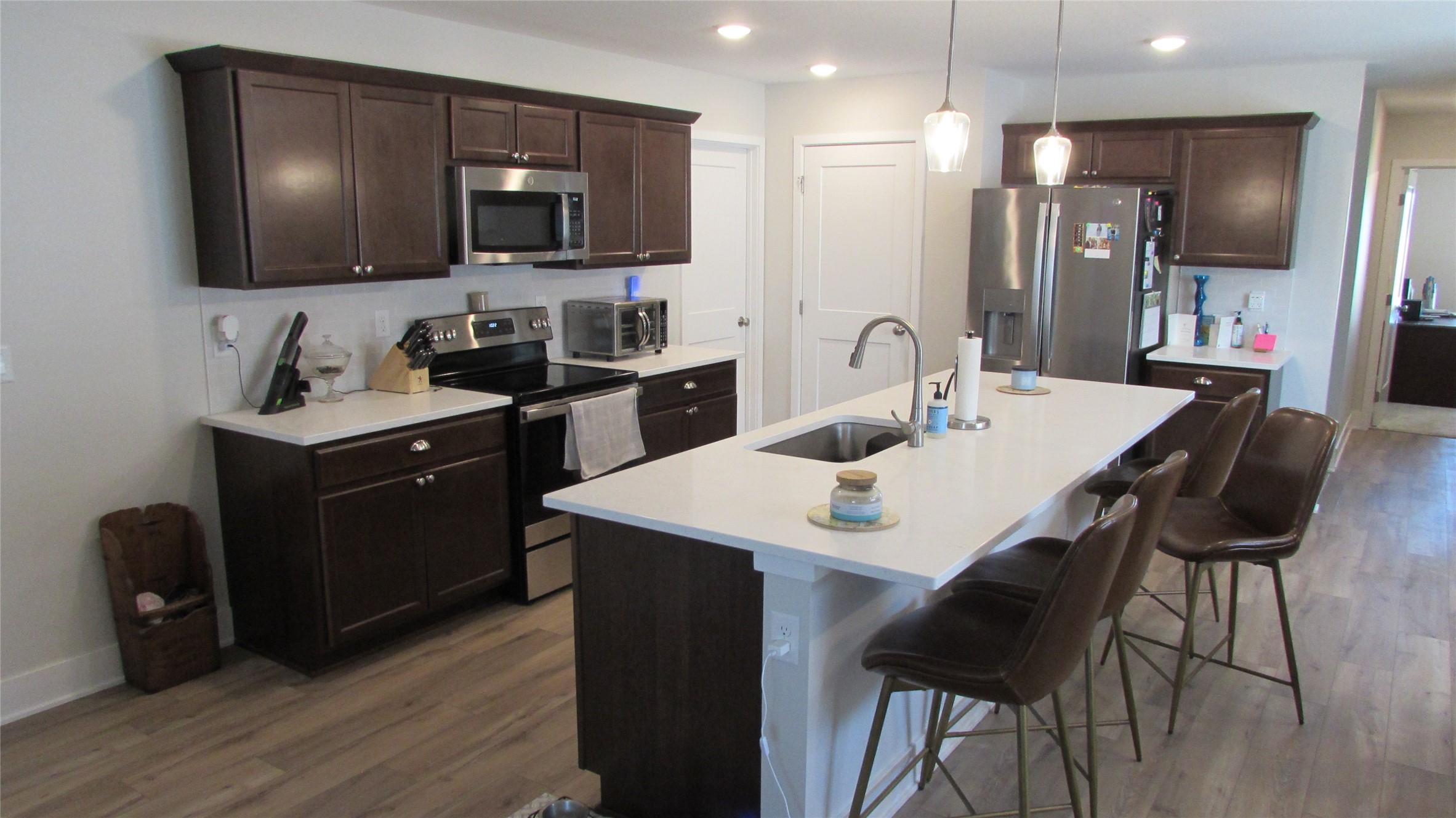 1608 Justice Way Property Photo 4