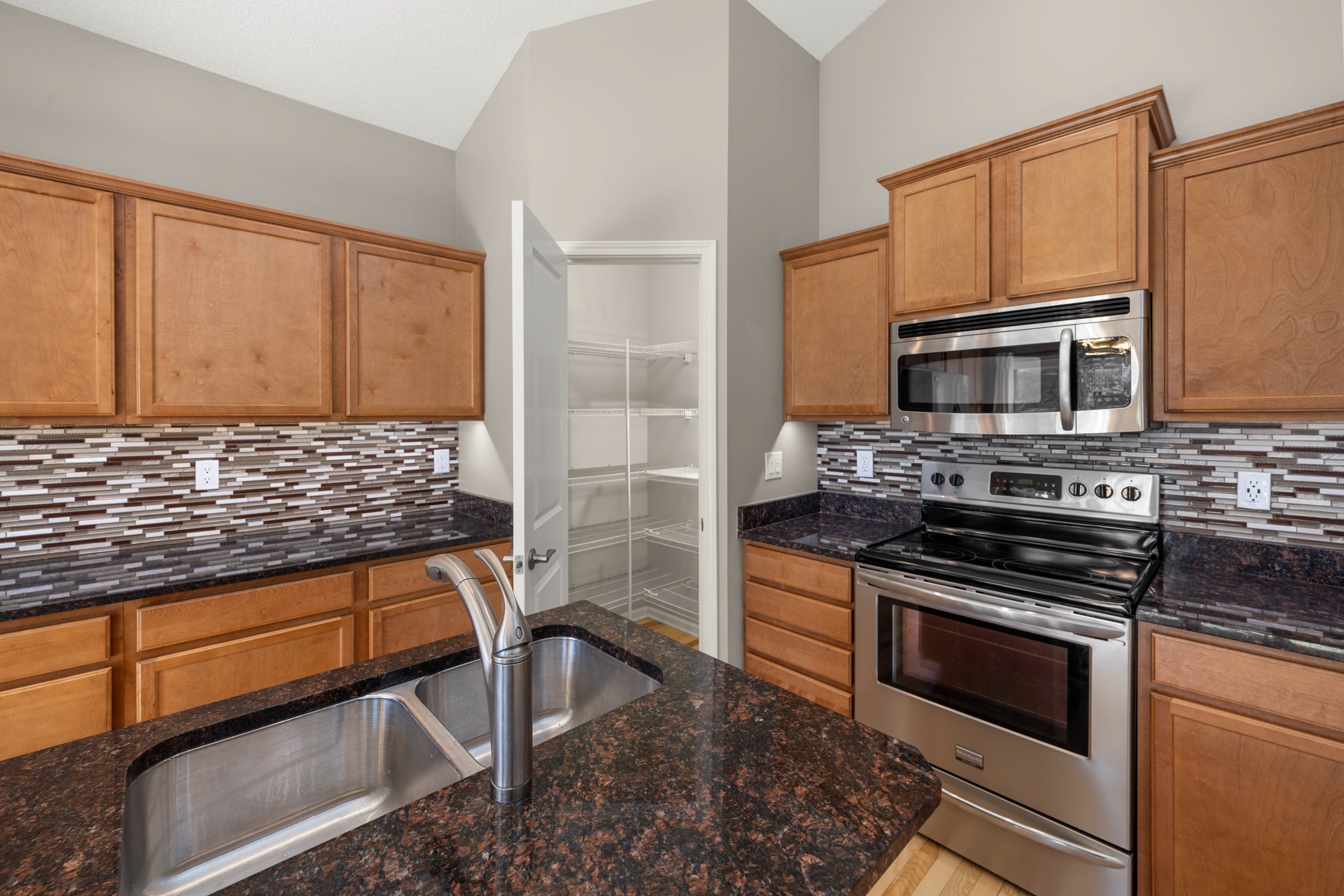 1812 Bristol Street Property Photo 8