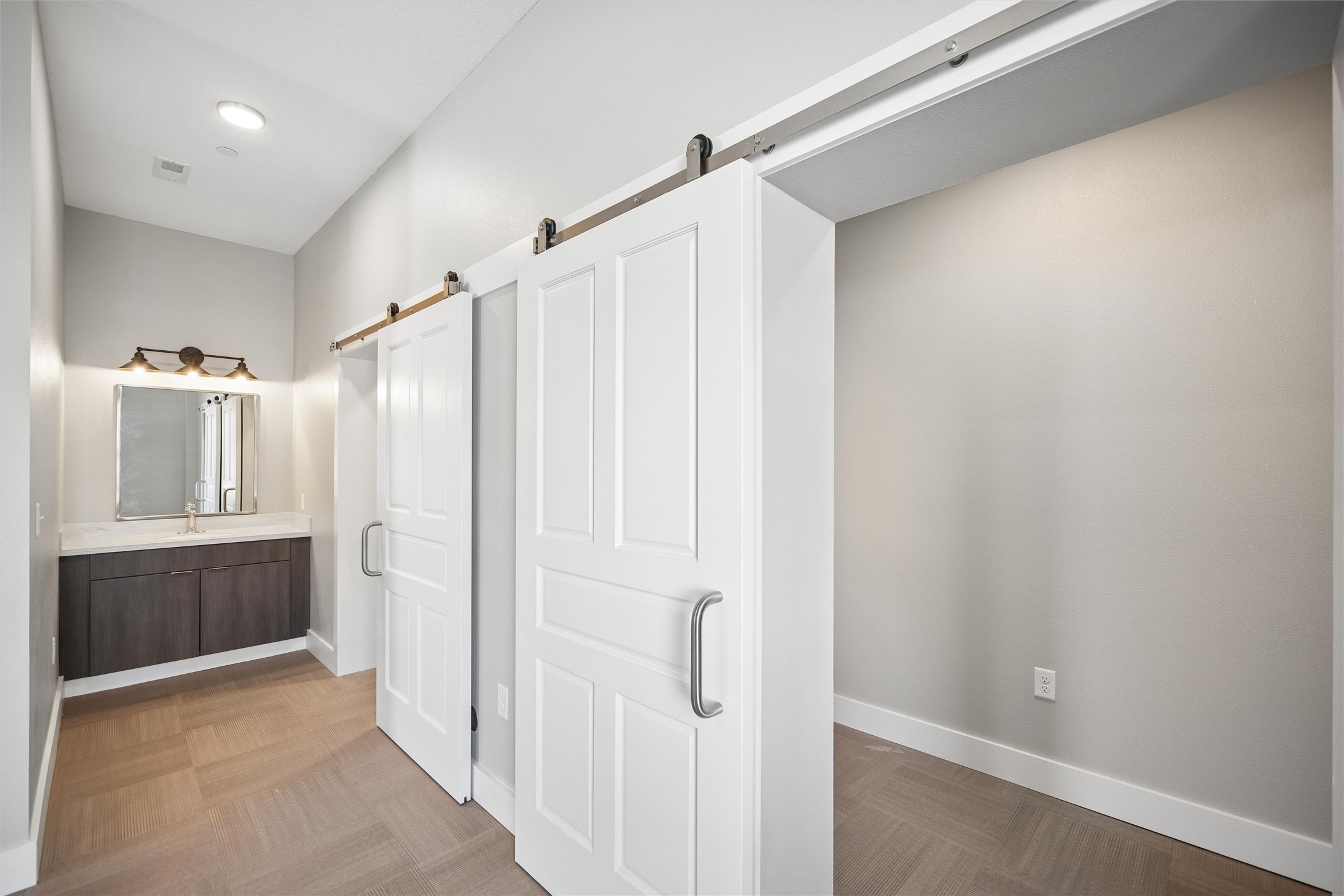 222 Water Street Property Photo 13