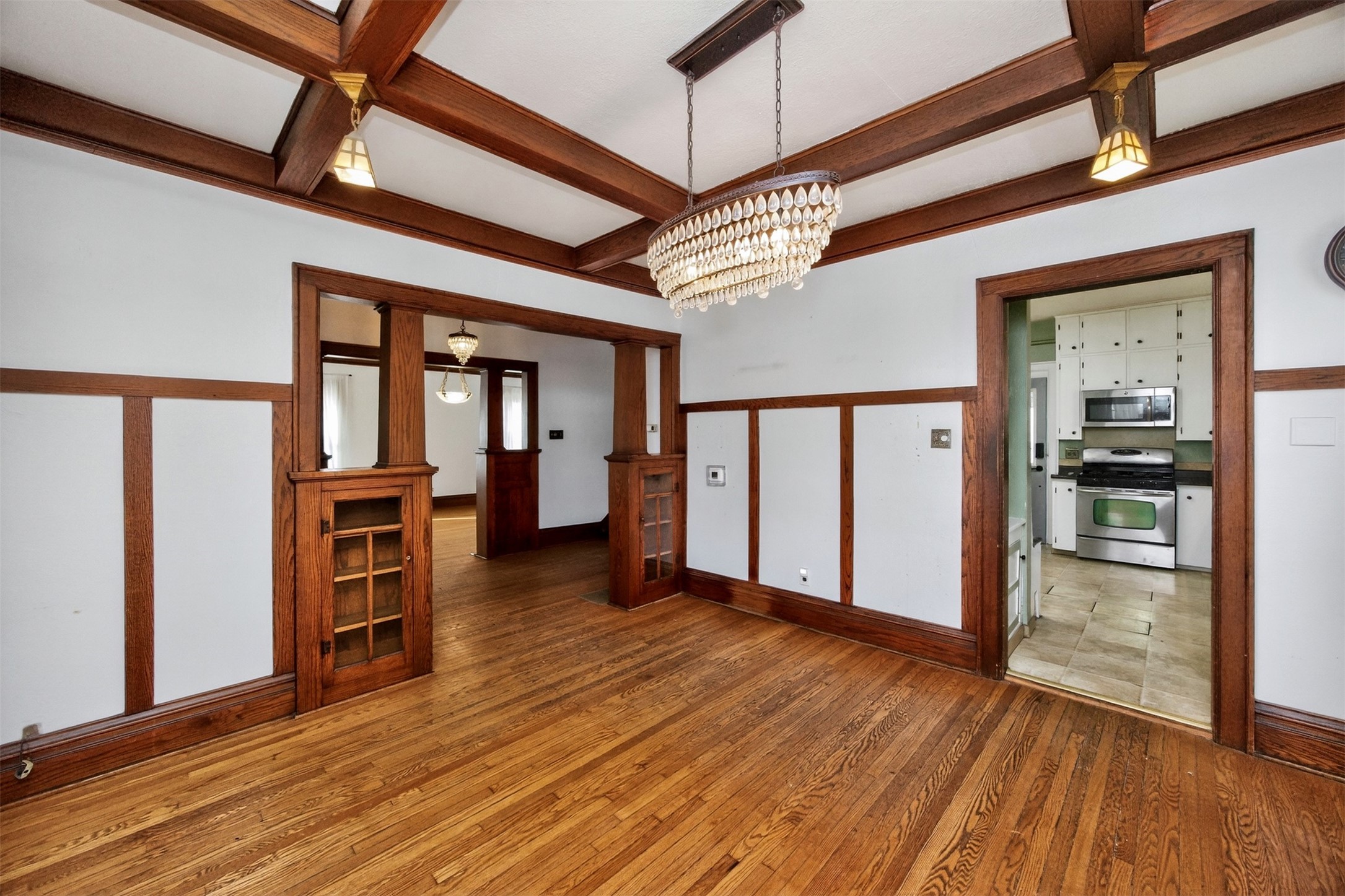 654 36th Street Property Photo 9