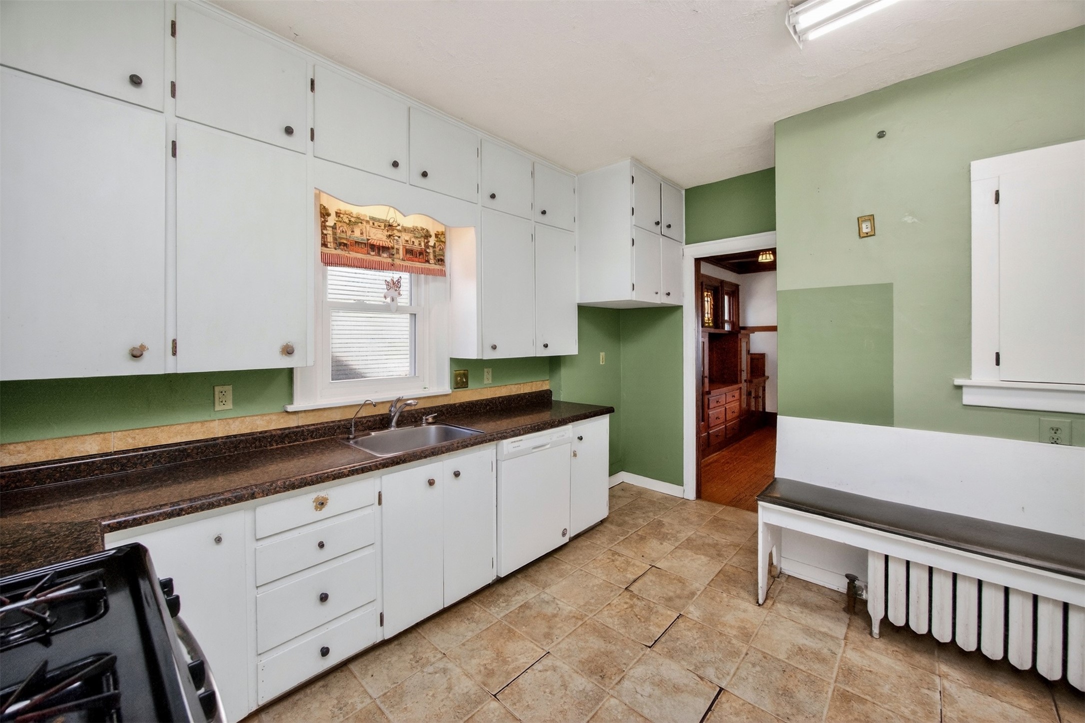 654 36th Street Property Photo 15